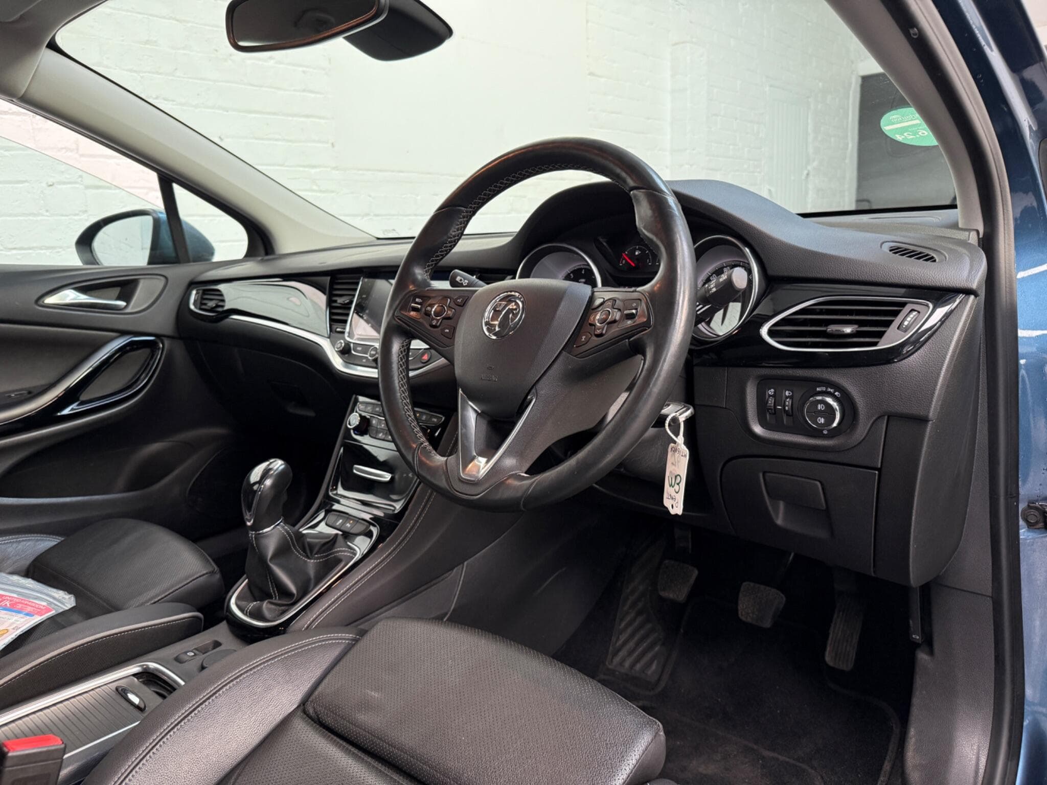 2016 Vauxhall Astra - Image 14