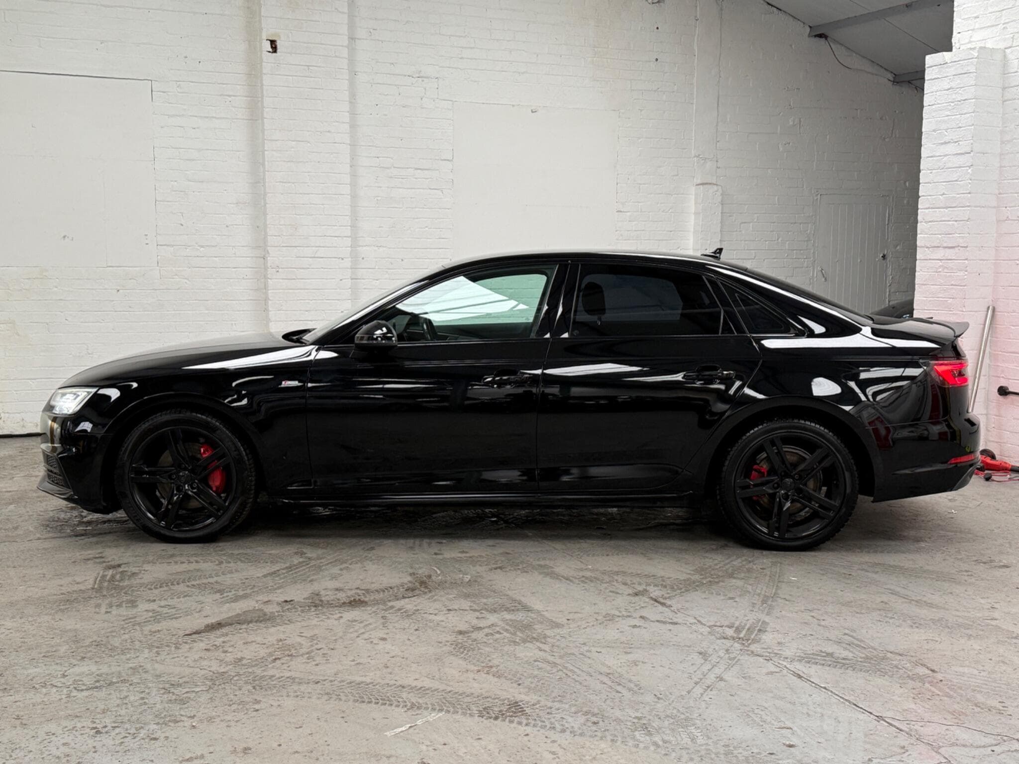 2017 Audi A4 - Image 5