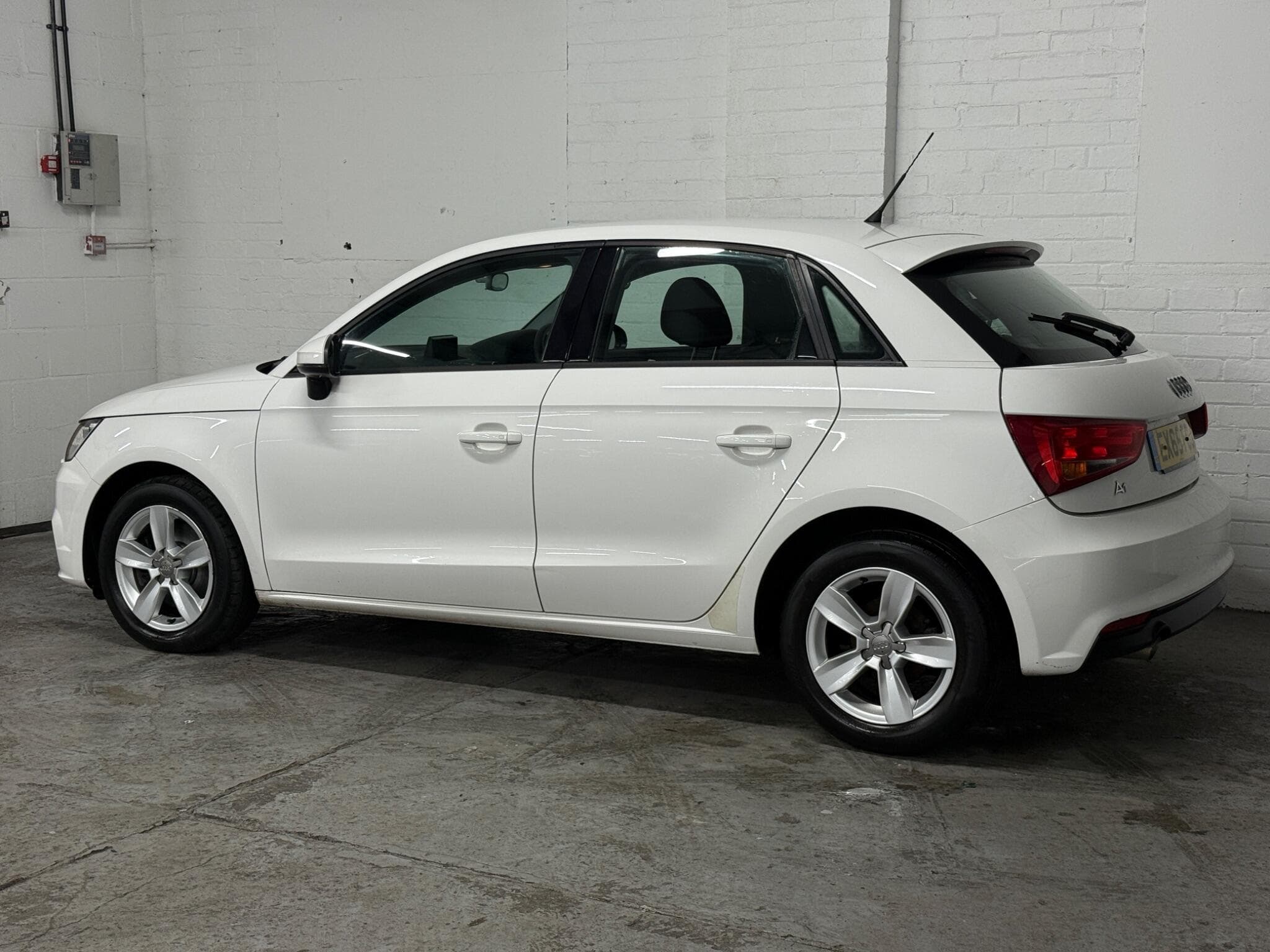 2015 Audi A1 - Image 8