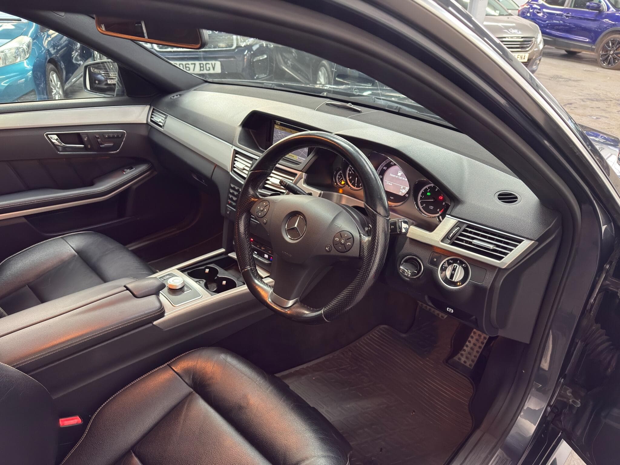 2010 Mercedes-Benz E Class - Image 16