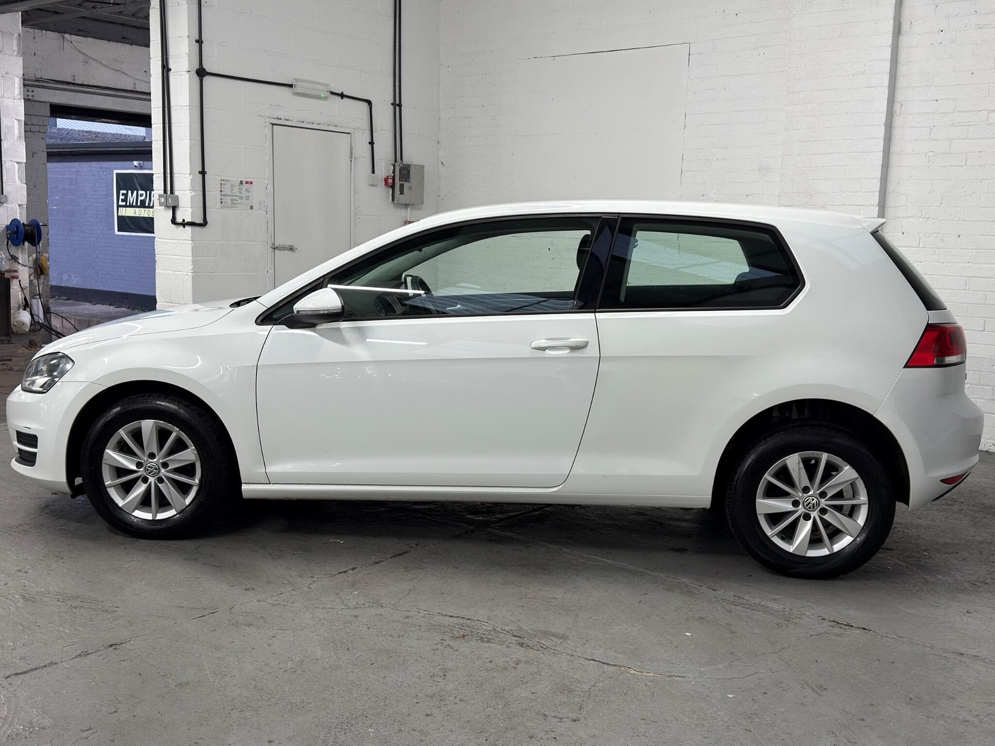 2013 Volkswagen Golf - Image 6