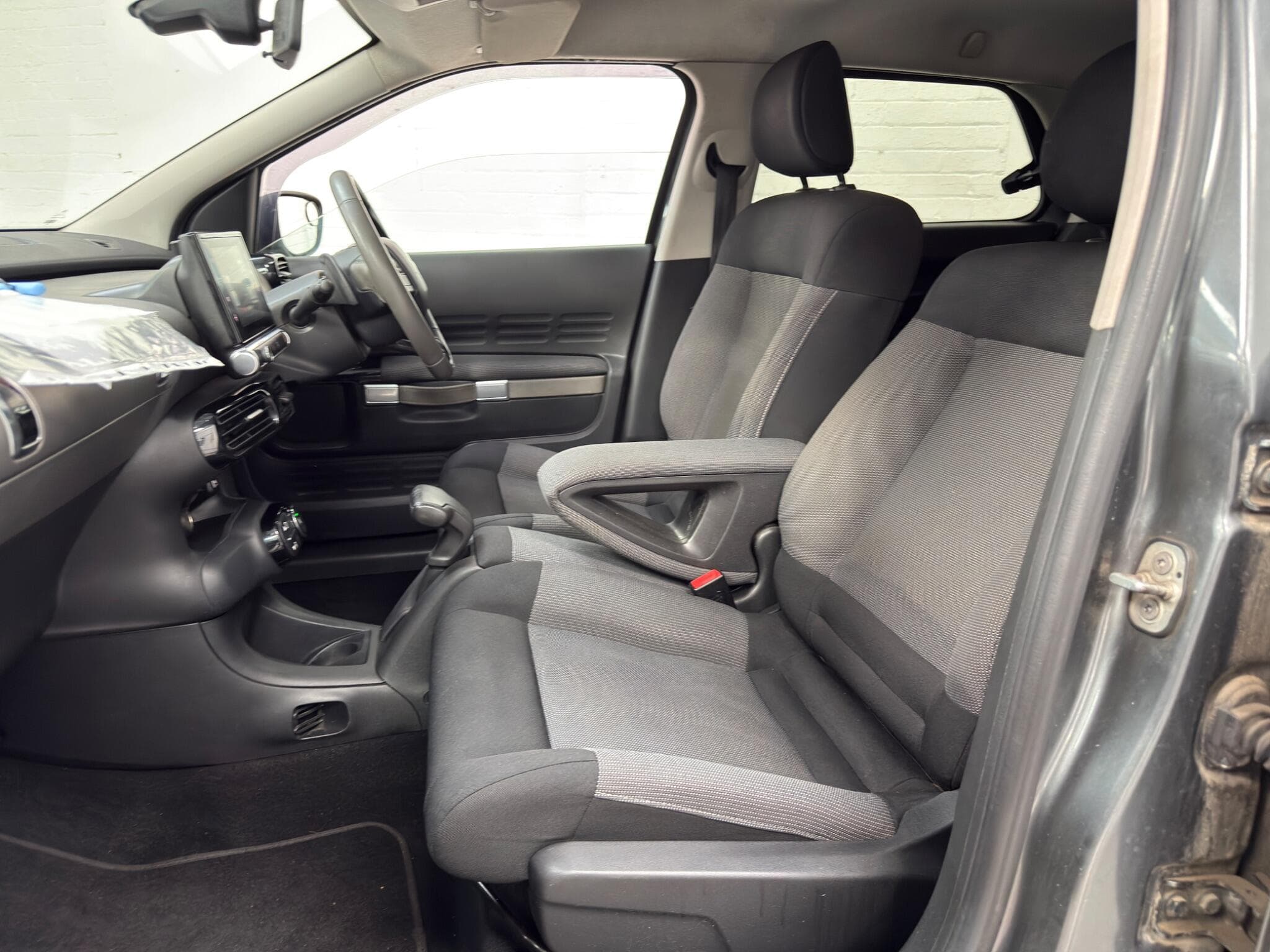 2015 Citroen C4 Cactus - Image 18
