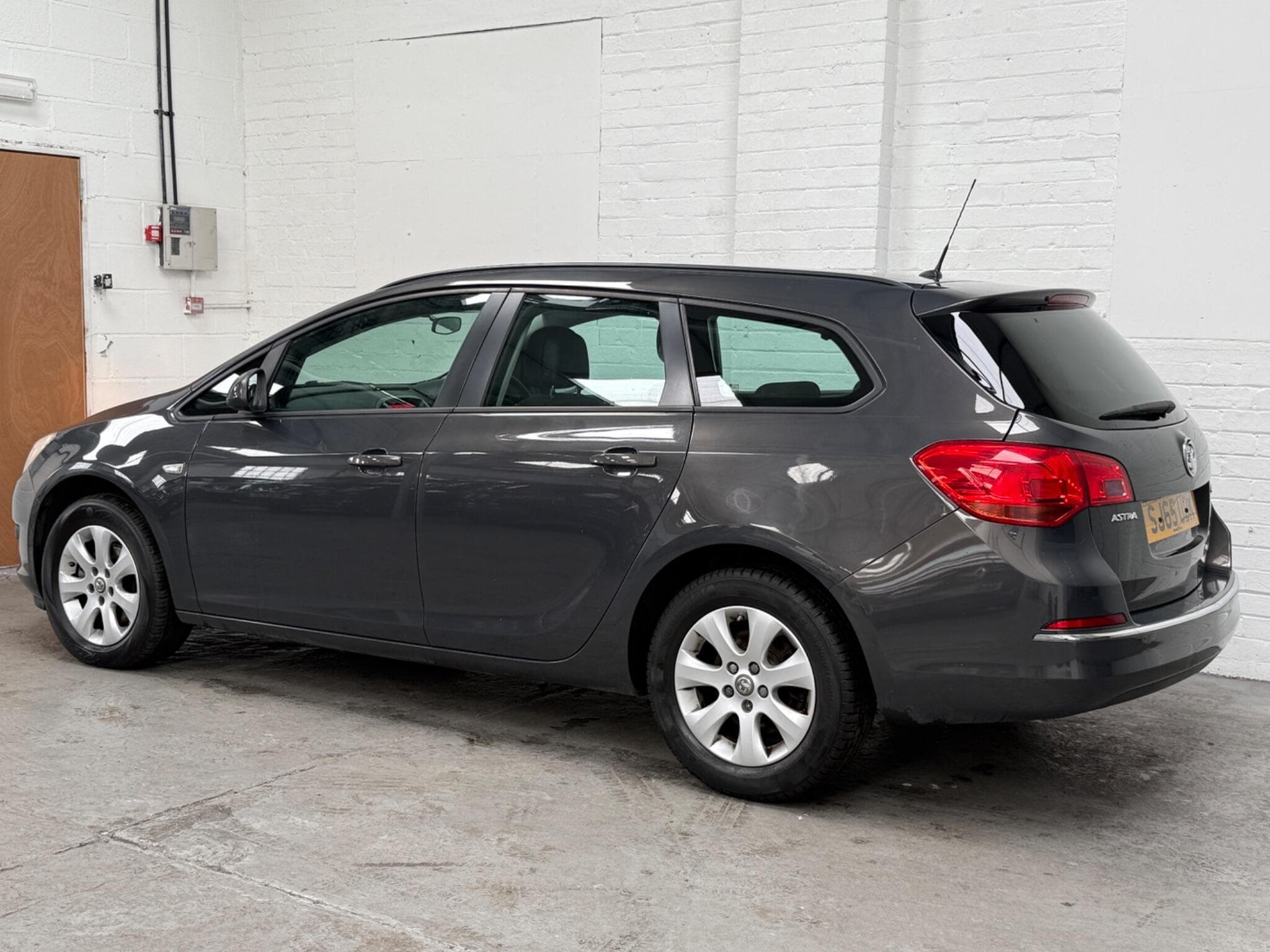 2016 Vauxhall Astra - Image 6