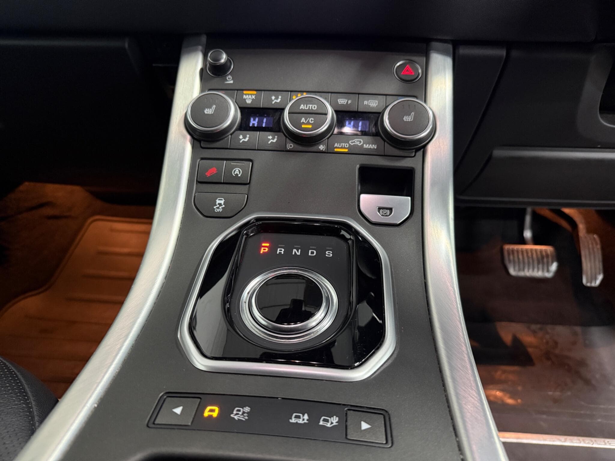 2017 Land Rover Range Rover Evoque - Image 16