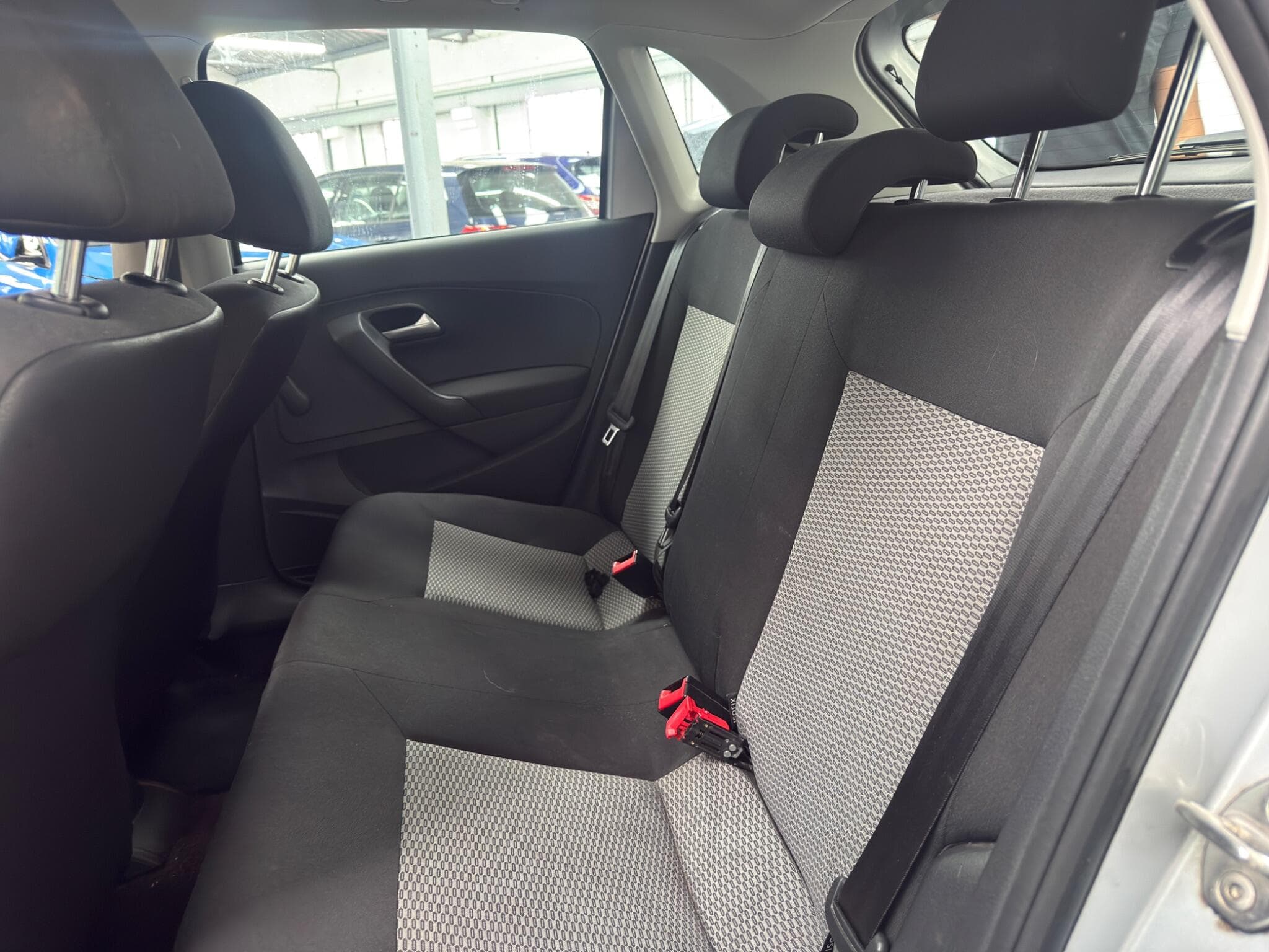 2014 Volkswagen Polo - Image 16