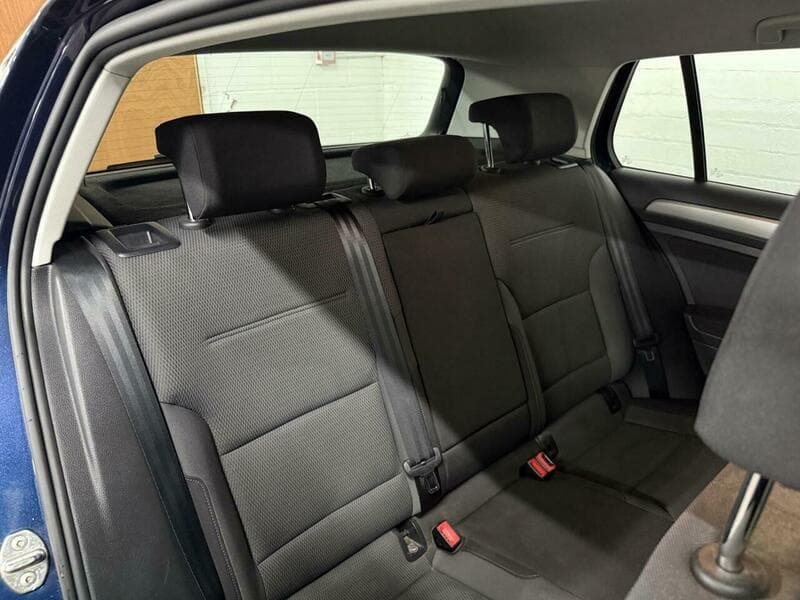 2016 Volkswagen Golf - Image 19