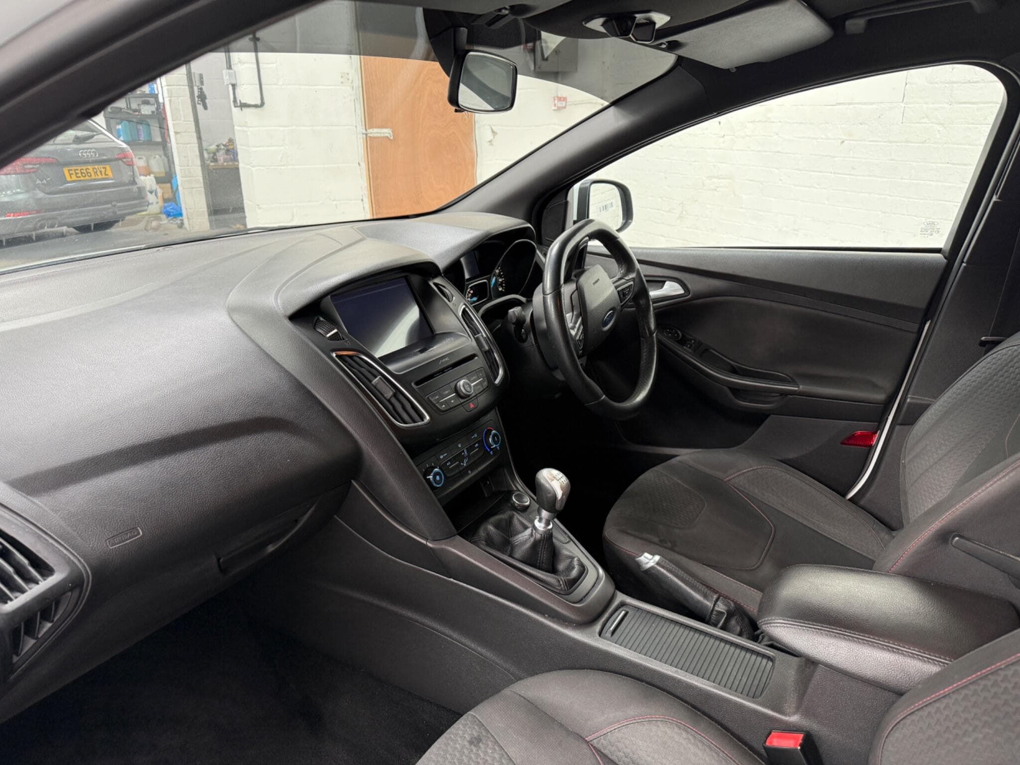 2017 Ford Focus - Image 13