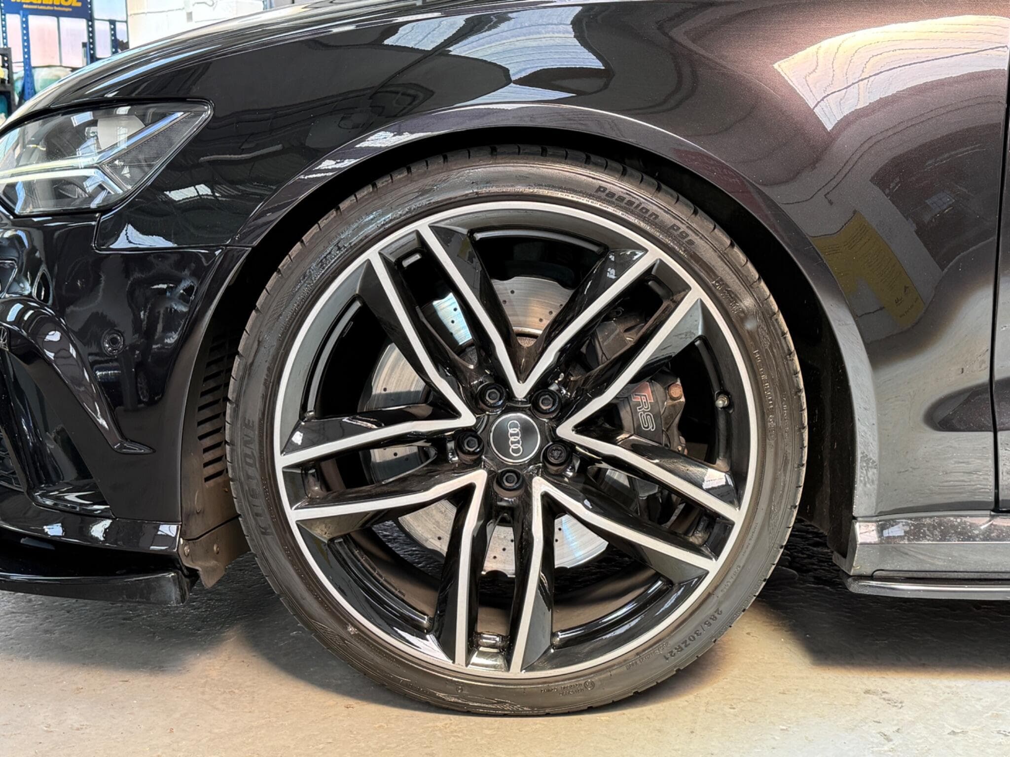 2017 Audi RS6 Avant - Image 28