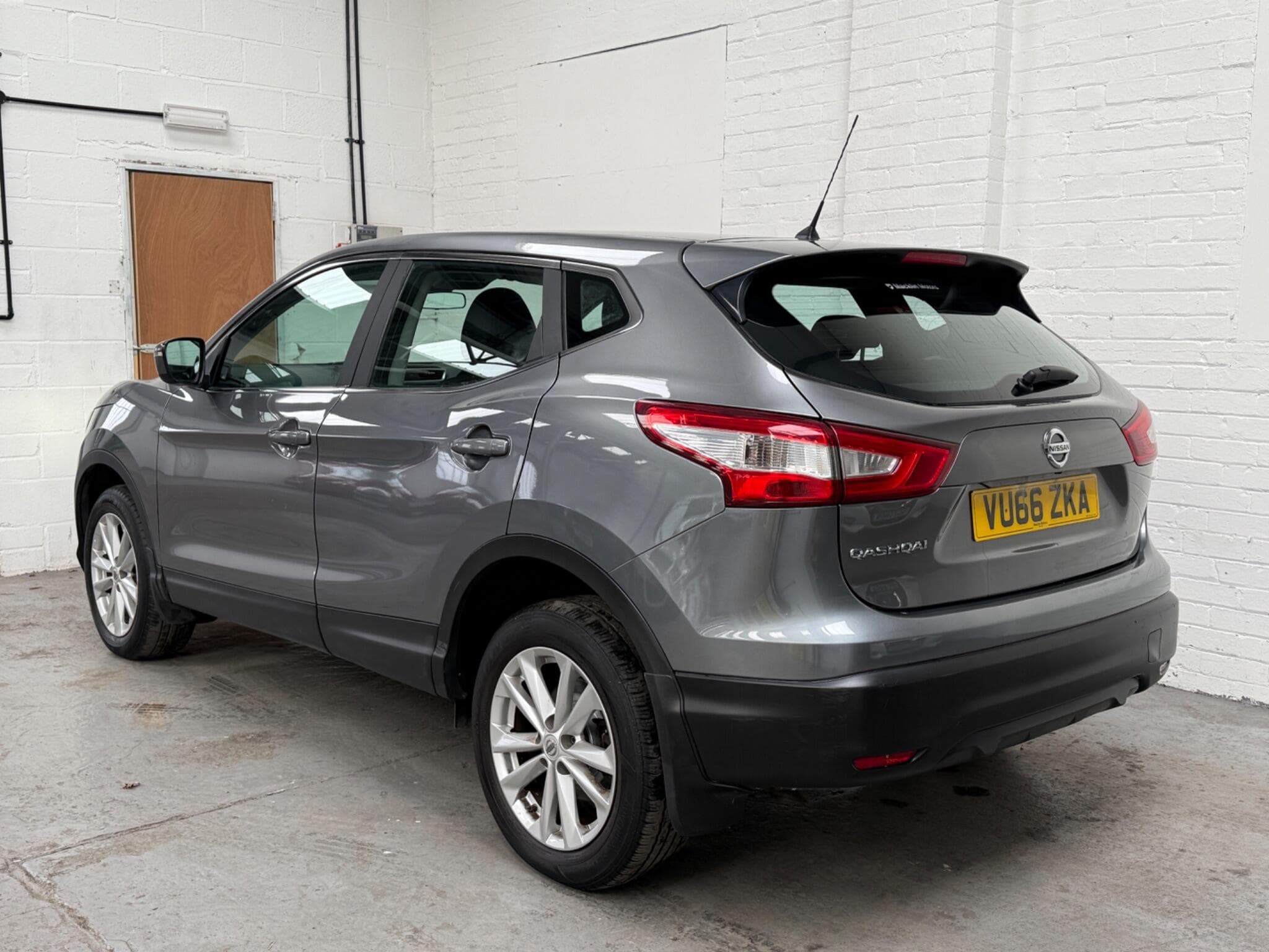 2016 Nissan Qashqai - Image 4