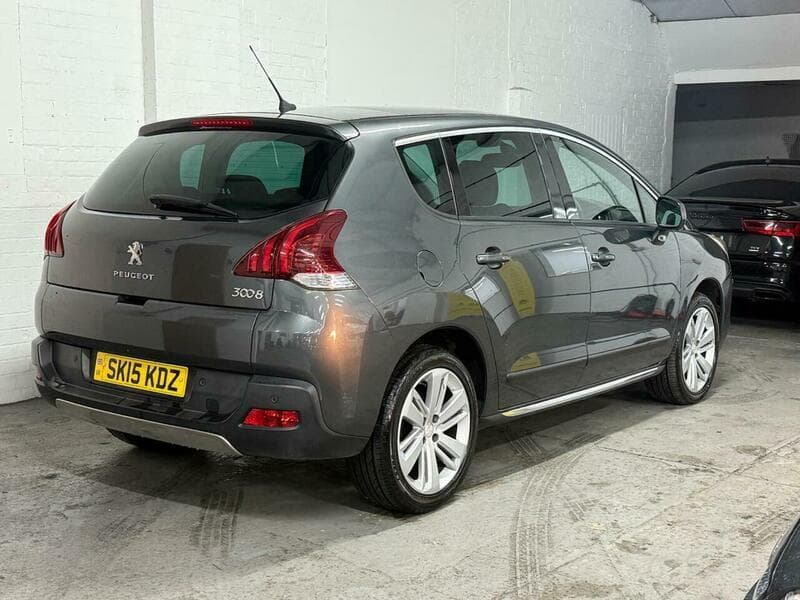 2015 Peugeot 3008 - Image 13