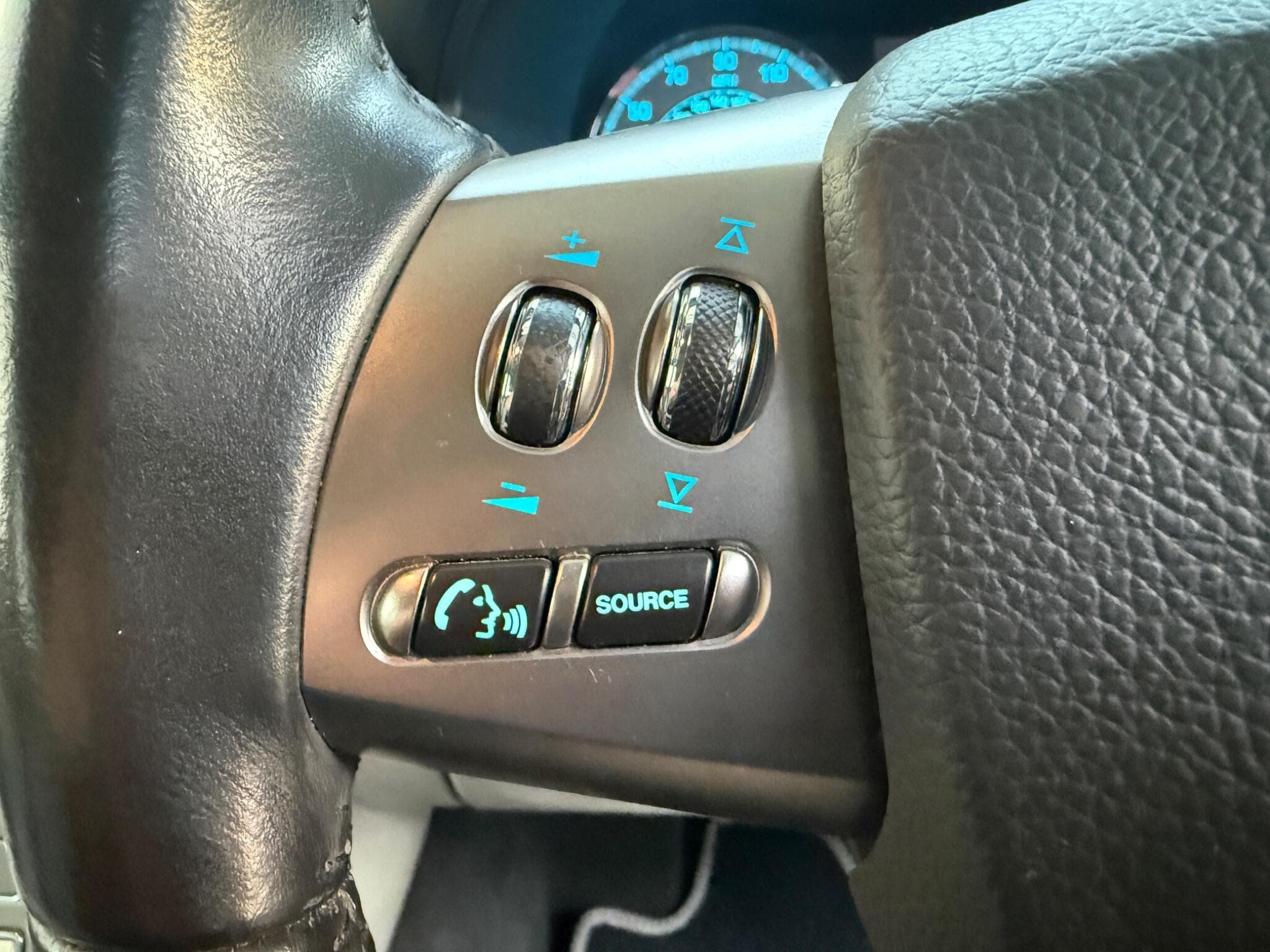 2011 Jaguar XF - Image 14