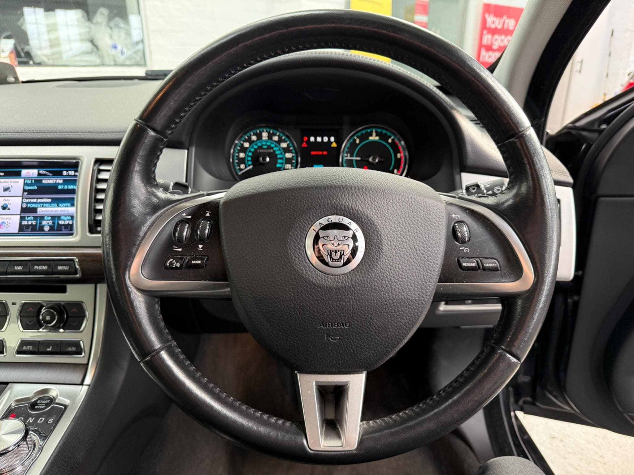 2012 Jaguar XF - Image 17