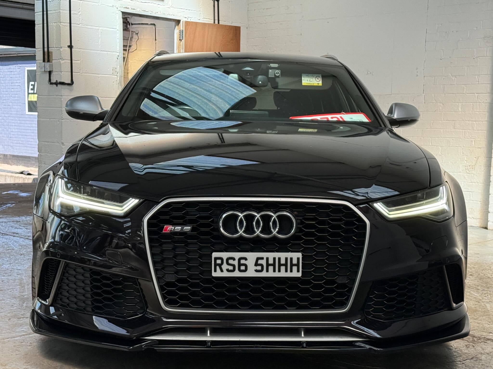 2017 Audi RS6 Avant - Image 2