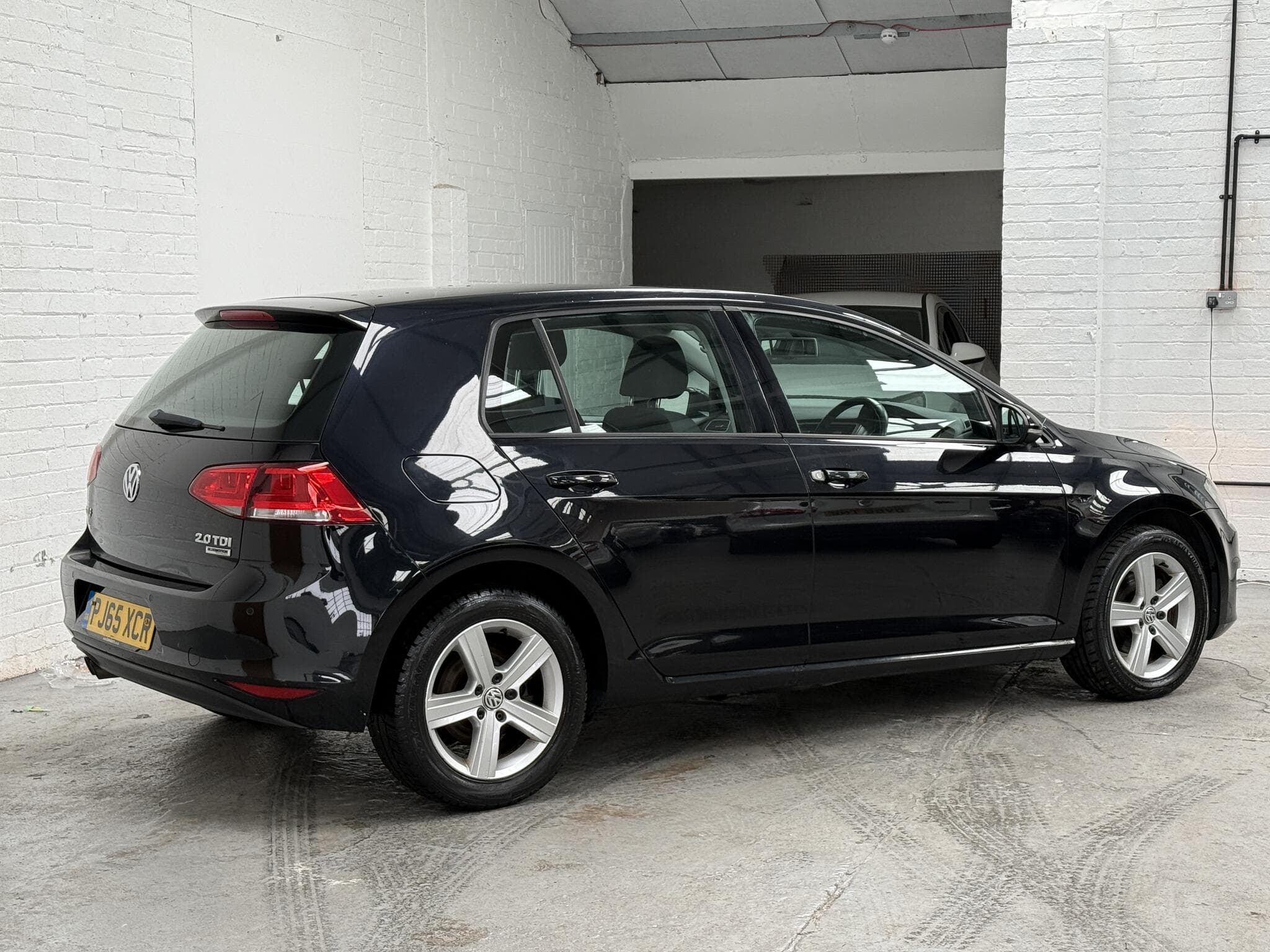 2015 Volkswagen Golf - Image 11