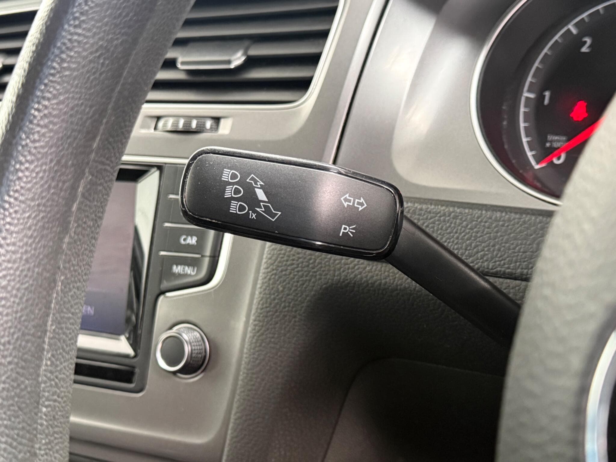 2015 Volkswagen Golf - Image 19