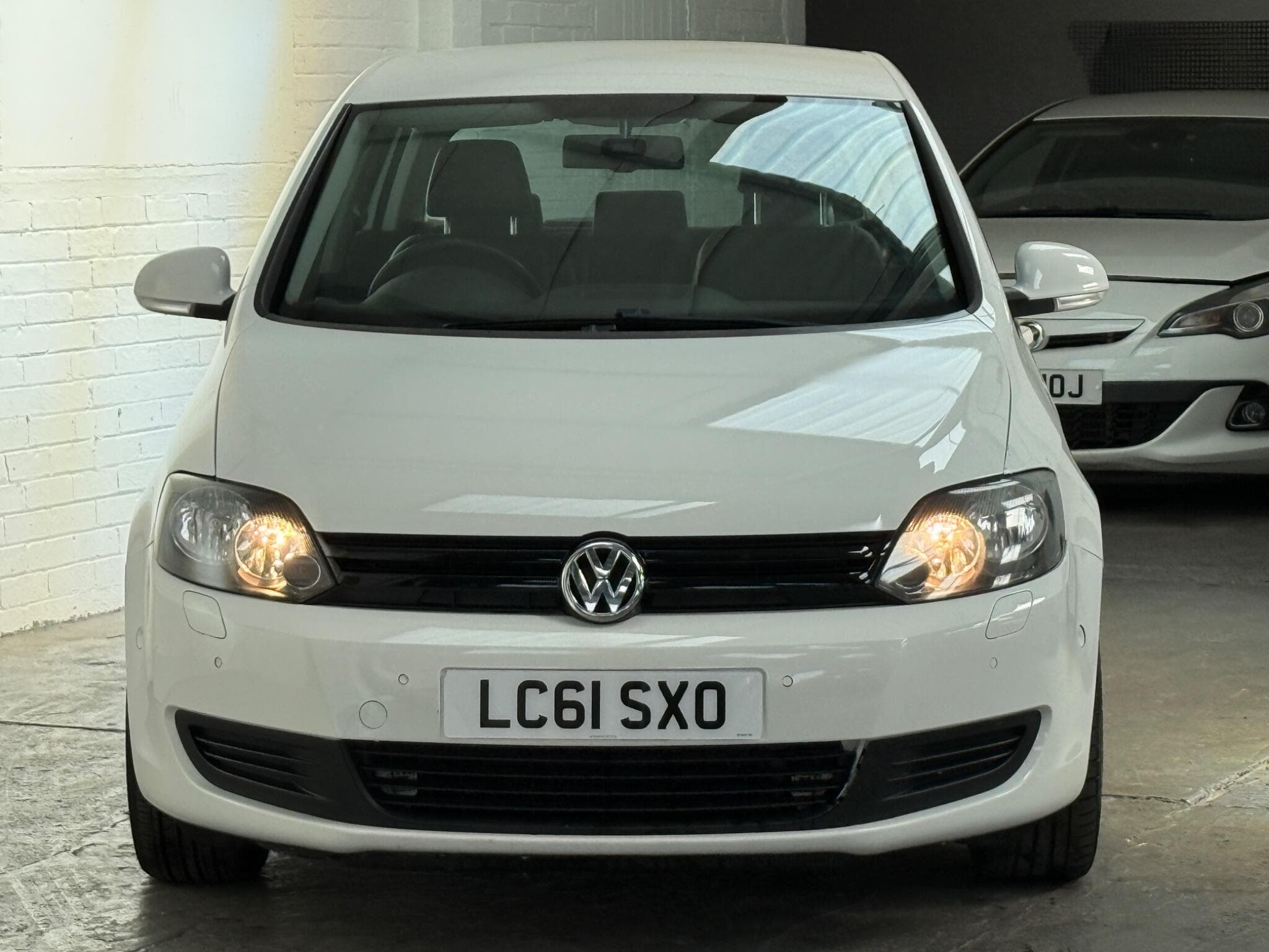 2012 Volkswagen Golf Plus - Image 2