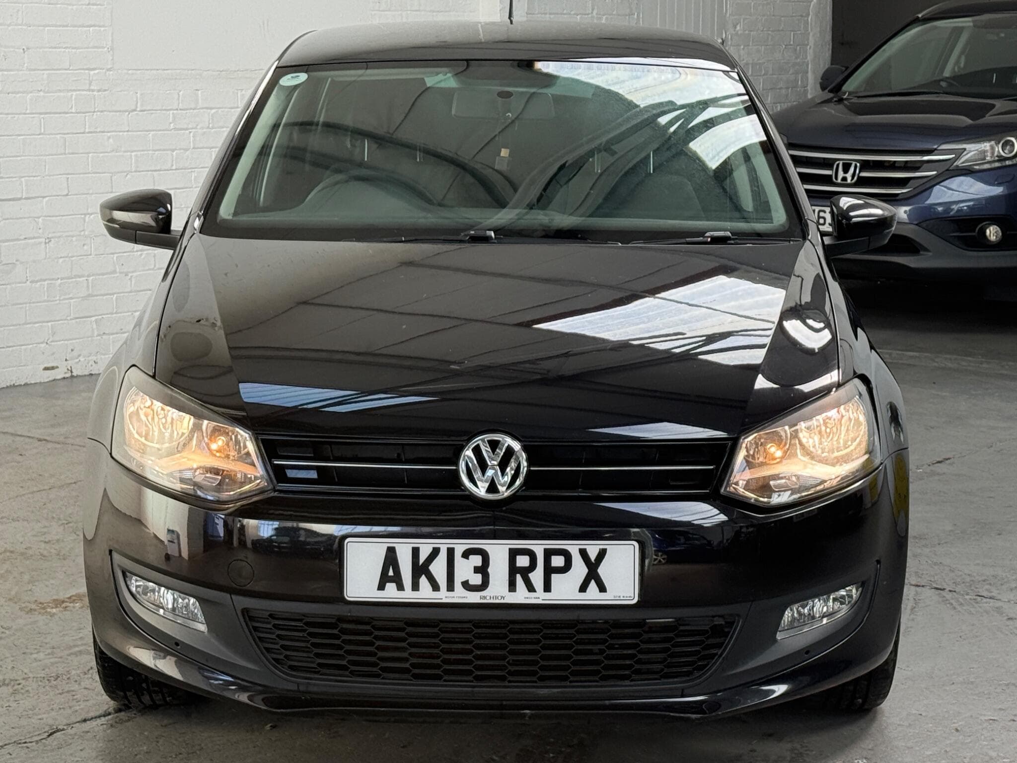 2013 Volkswagen Polo - Image 2