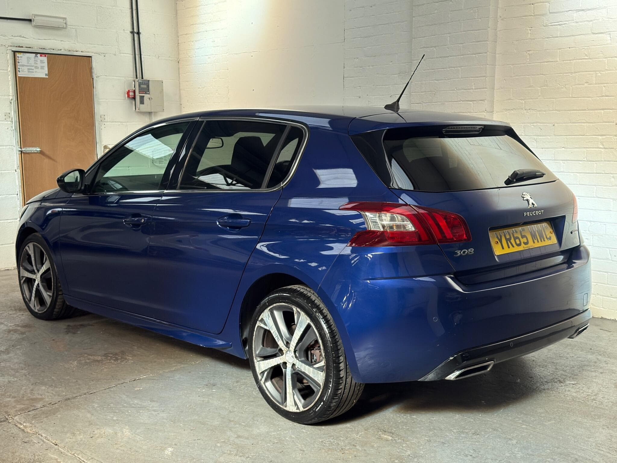 2015 Peugeot 308 - Image 5