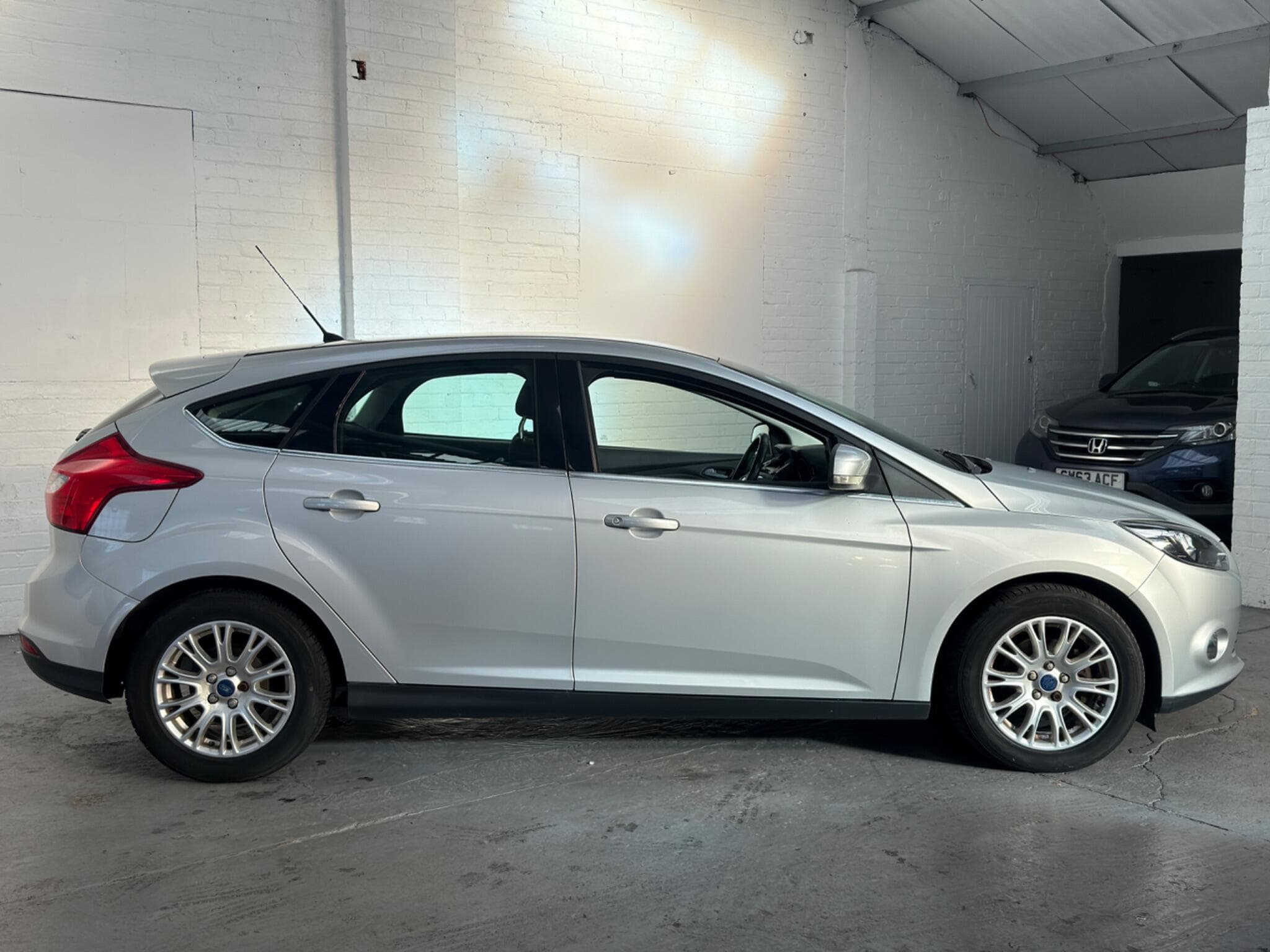 2012 Ford Focus - Image 11
