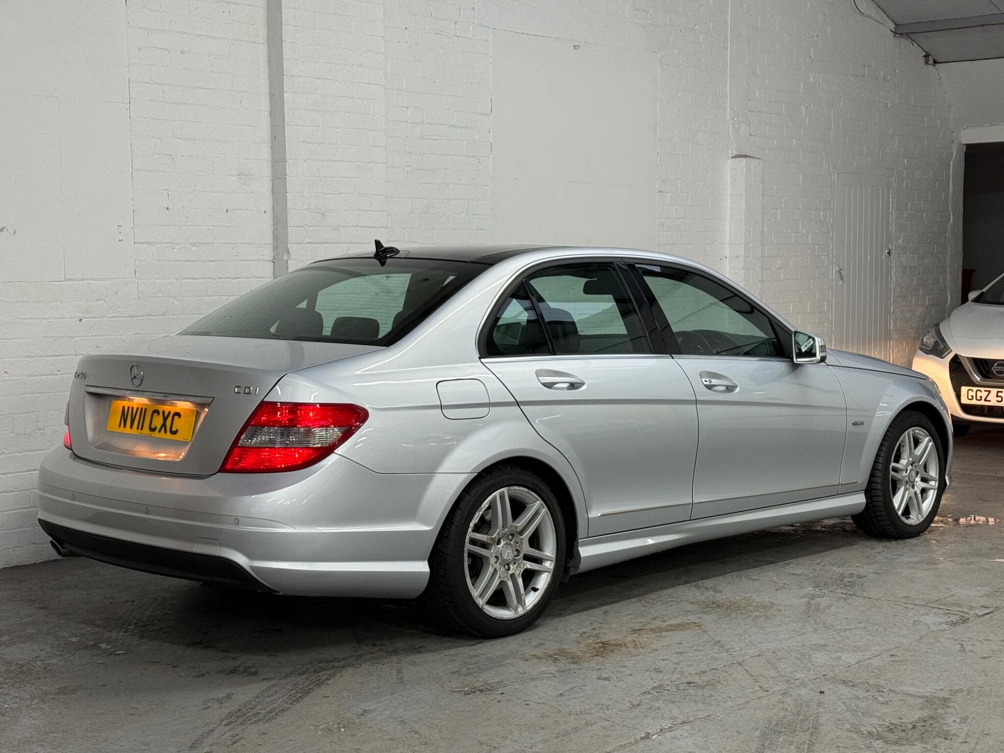 2011 Mercedes-Benz C Class - Image 12