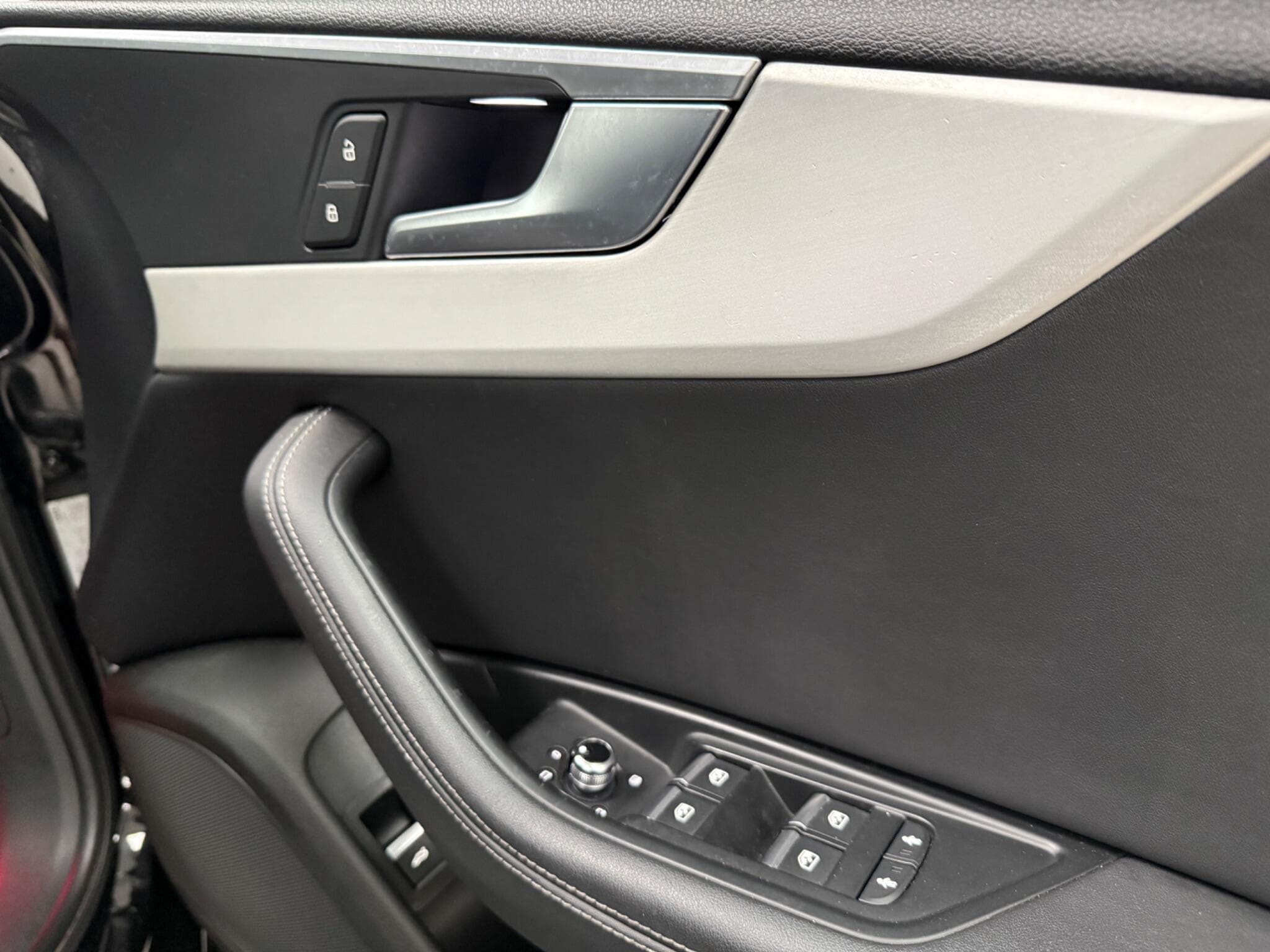 2017 Audi A4 - Image 18