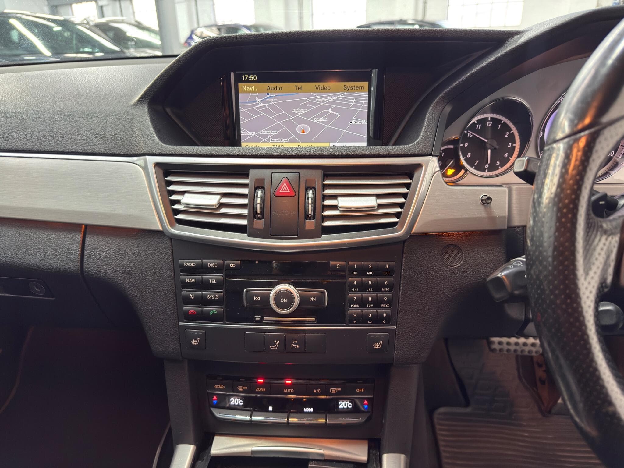 2010 Mercedes-Benz E Class - Image 34