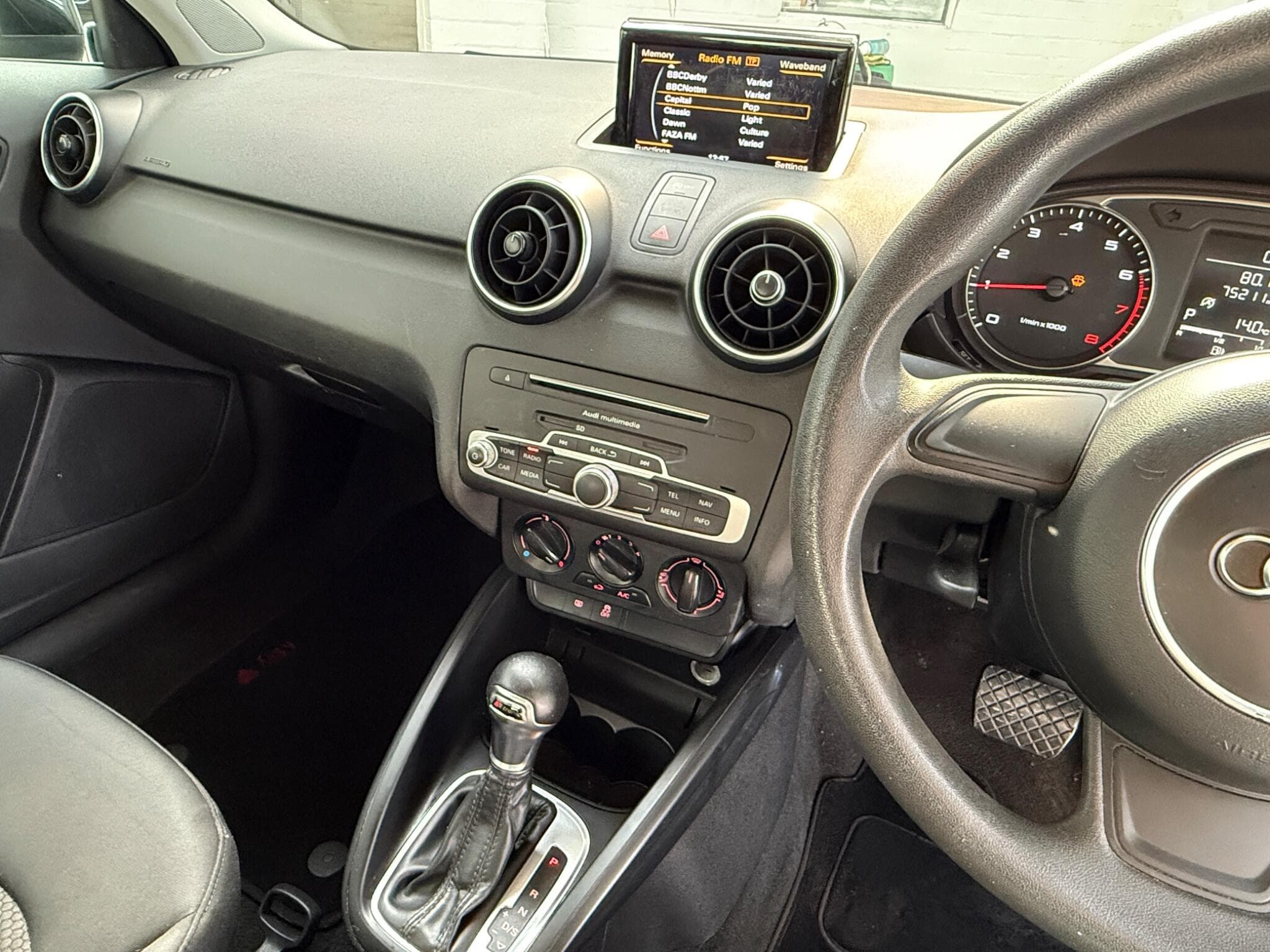 2016 Audi A1 - Image 12