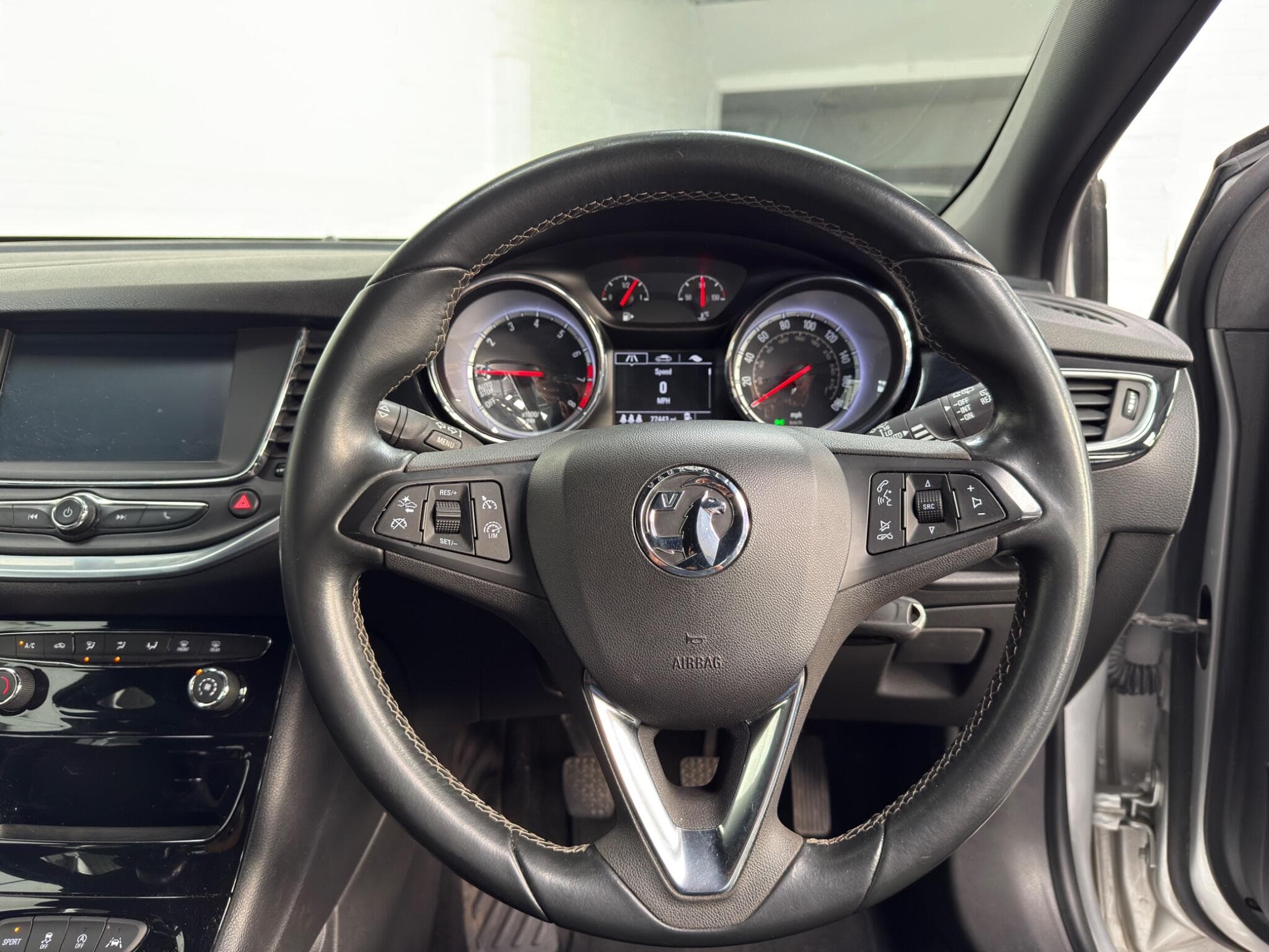 2016 Vauxhall Astra - Image 27