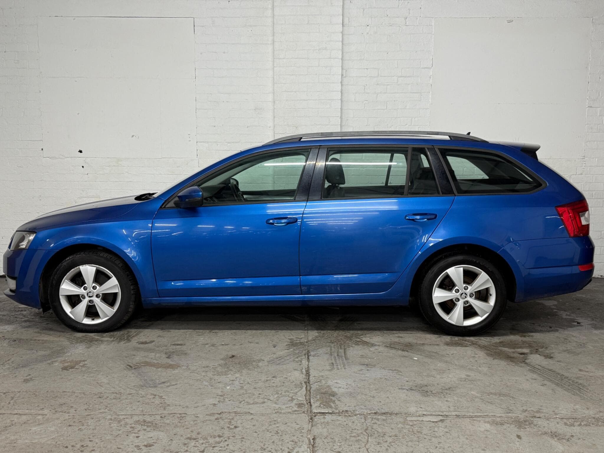 2015 Skoda Octavia - Image 7