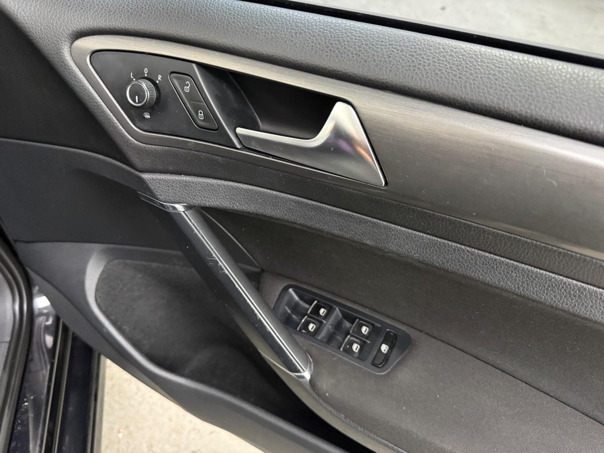 2013 Volkswagen Golf - Image 14