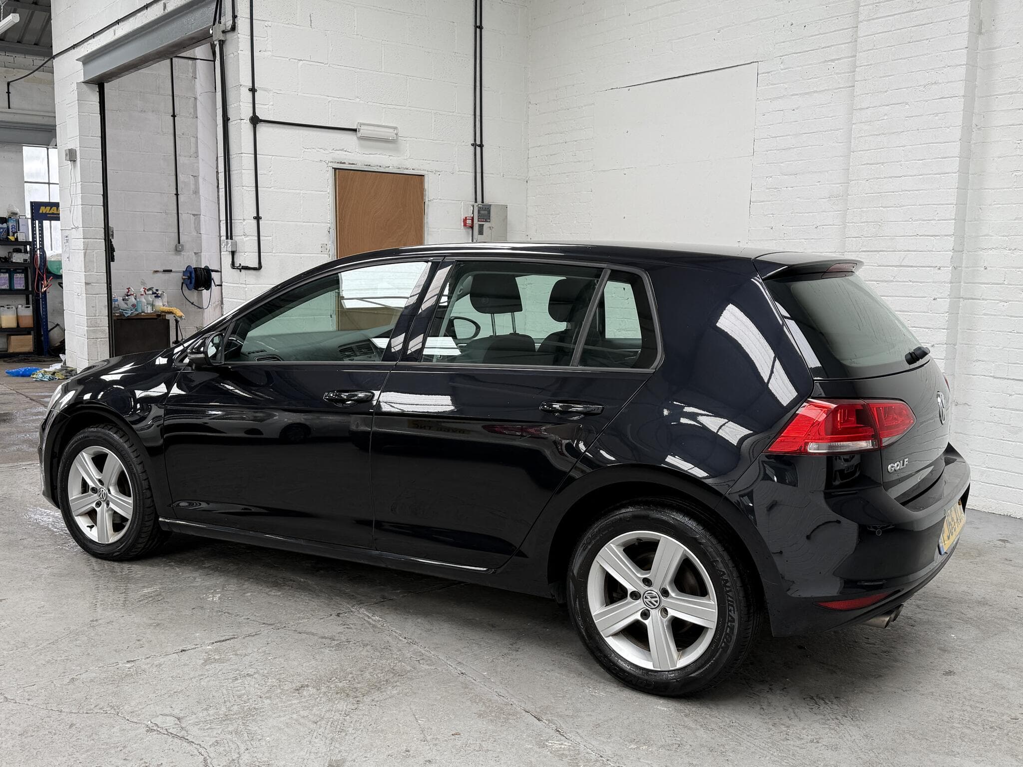 2015 Volkswagen Golf - Image 7