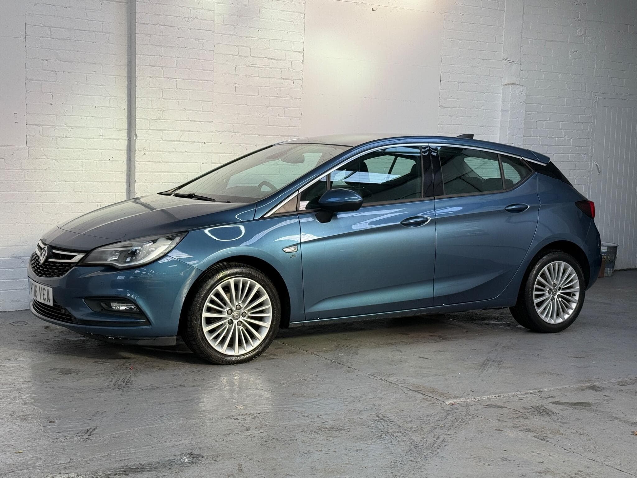 2016 Vauxhall Astra - Image 7