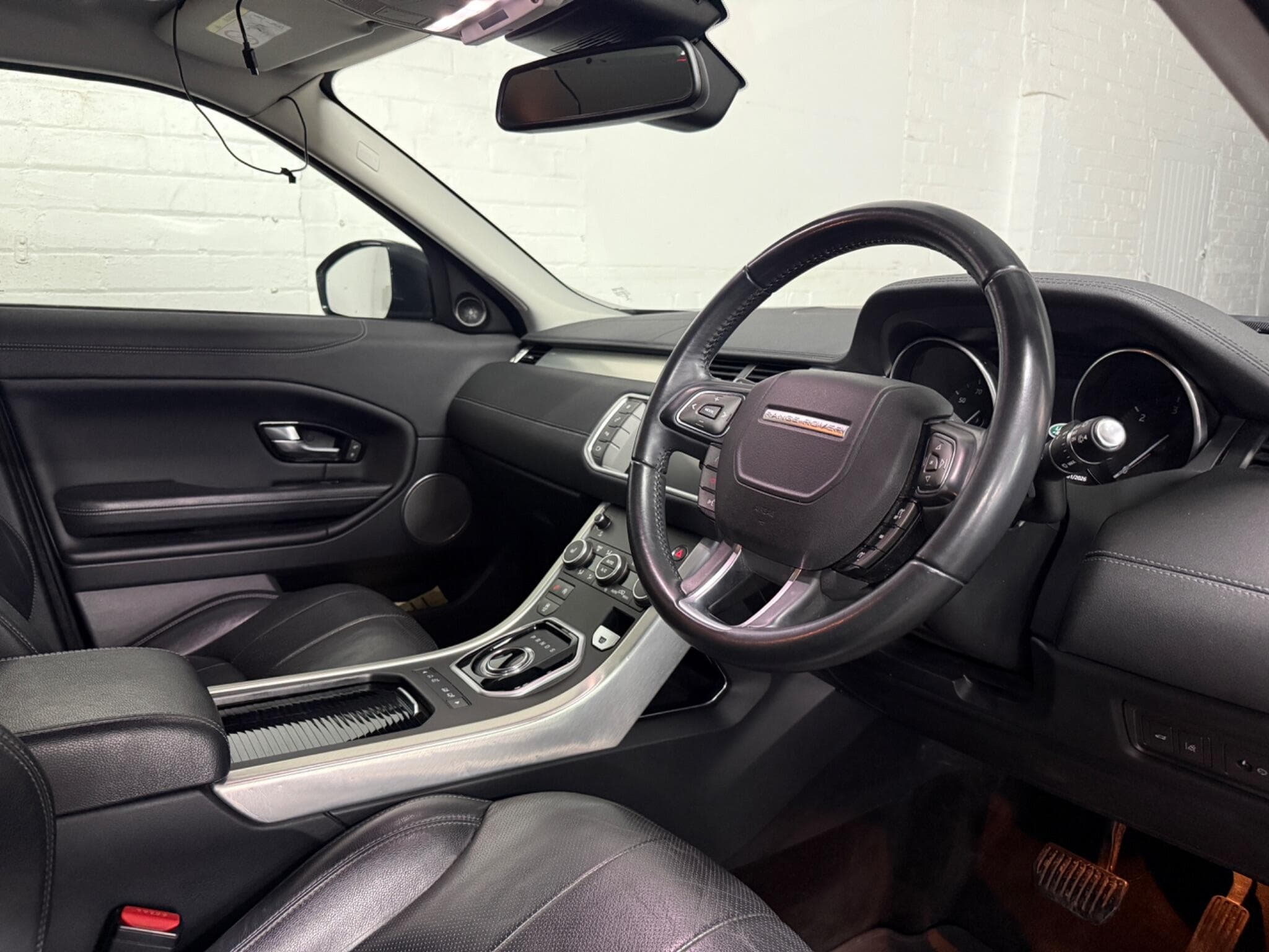 2017 Land Rover Range Rover Evoque - Image 33