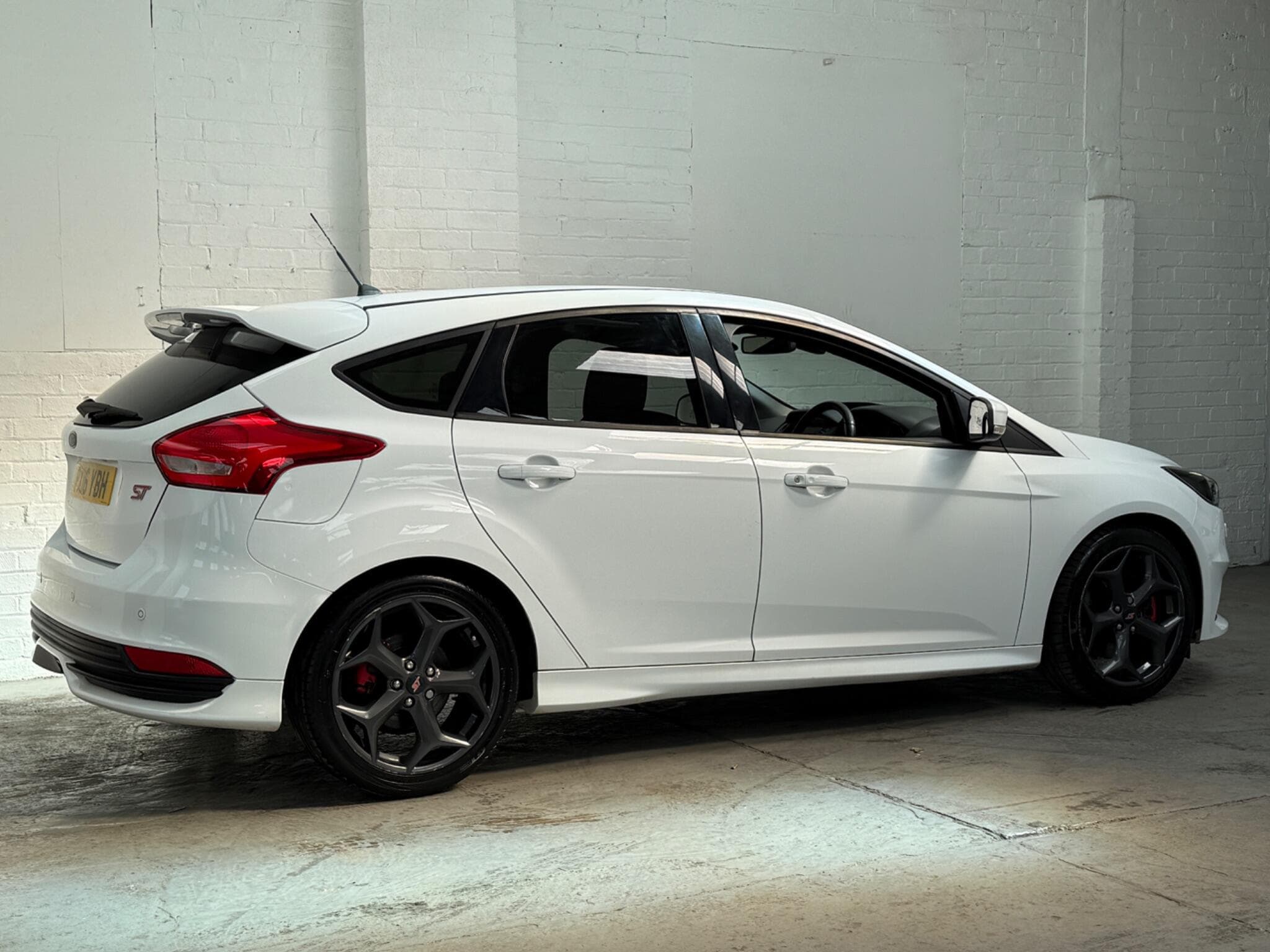 2016 Ford Focus - Image 8
