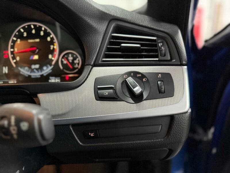 2014 BMW M5 - Image 27