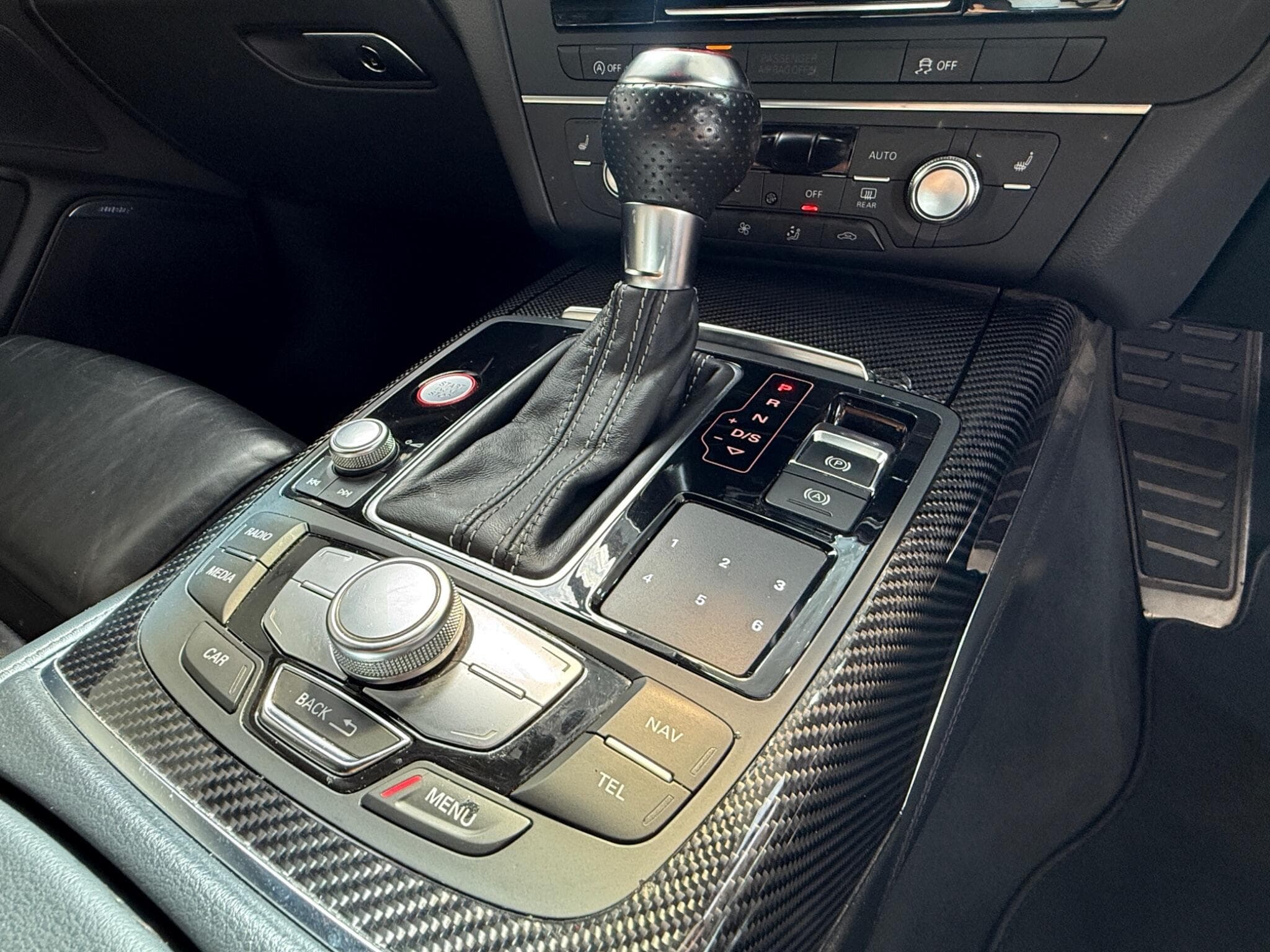 2017 Audi RS6 Avant - Image 16