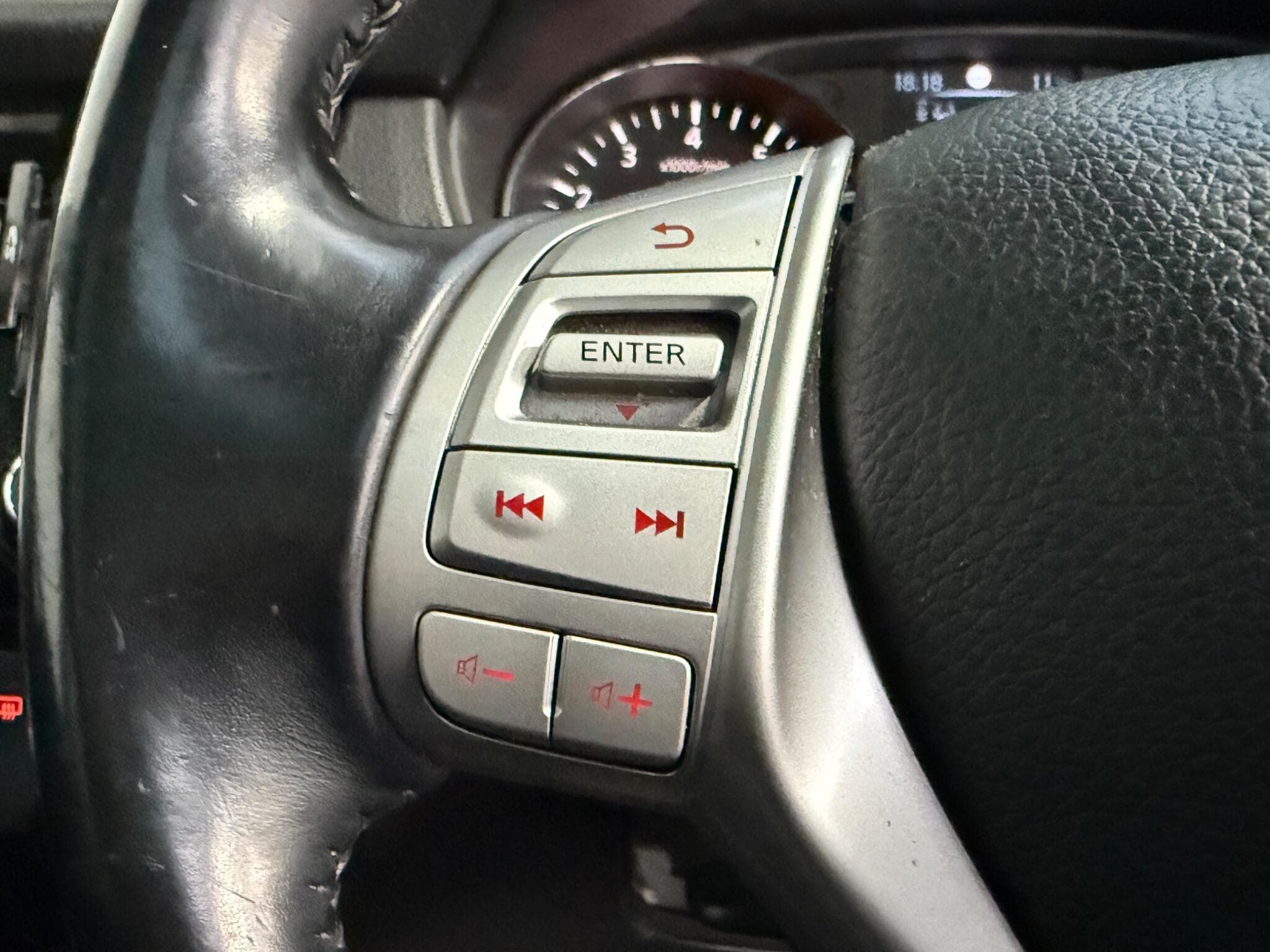 2014 Nissan Qashqai - Image 16