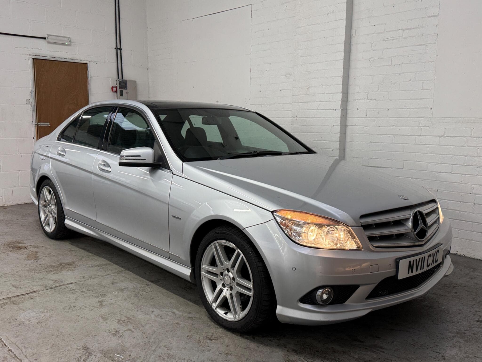 2011 Mercedes-Benz C Class - Image 7