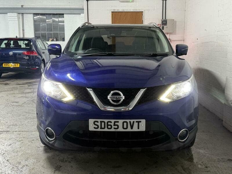 2015 Nissan Qashqai - Image 2