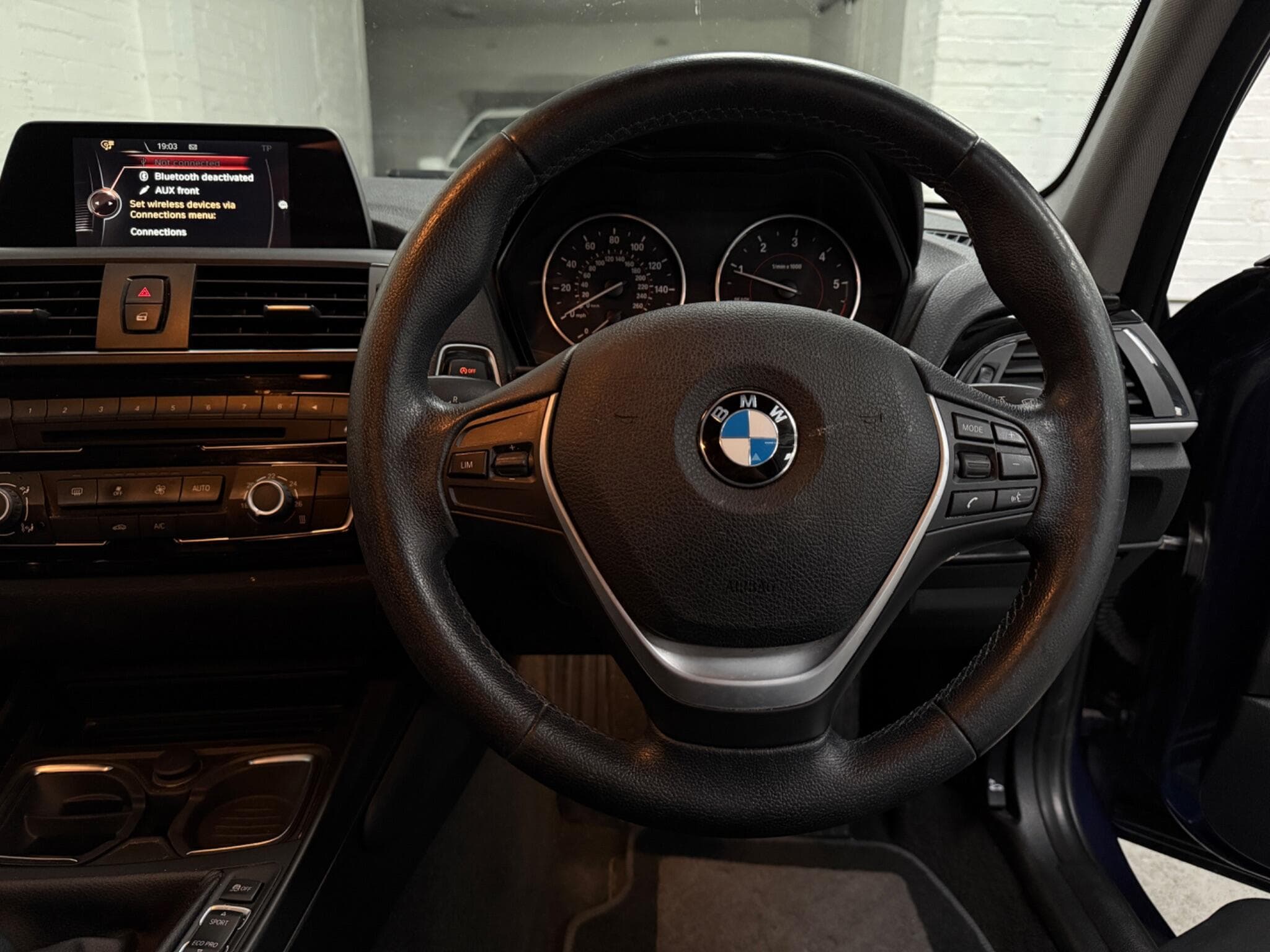 2016 BMW 1 Series - Image 17