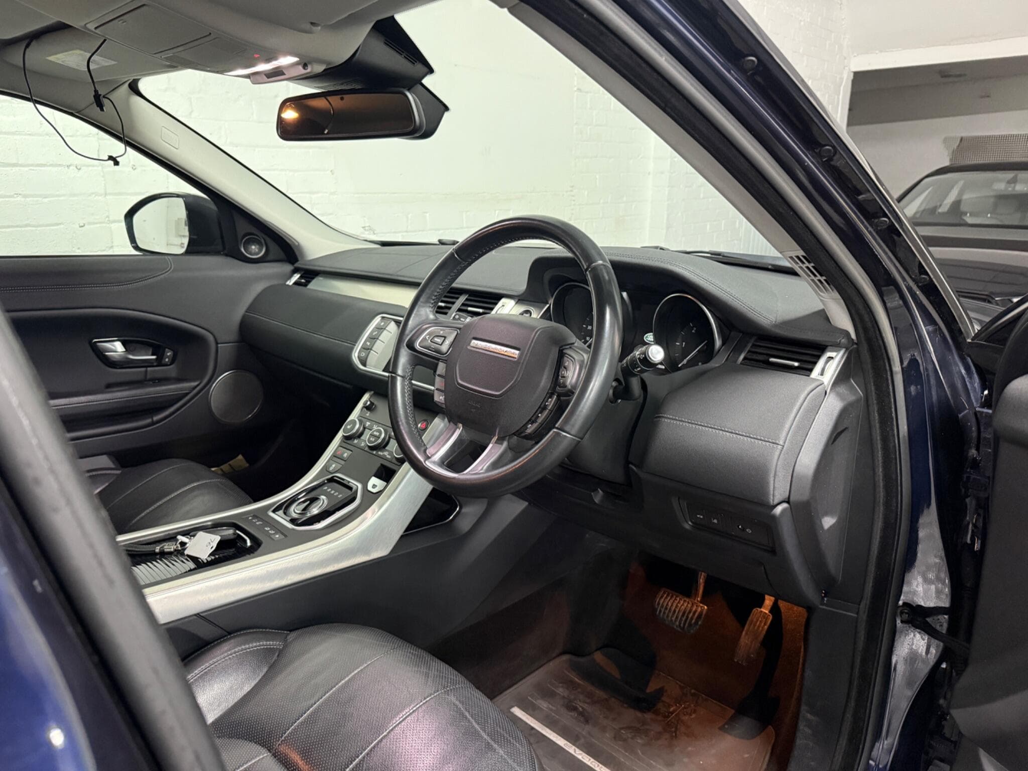 2017 Land Rover Range Rover Evoque - Image 12