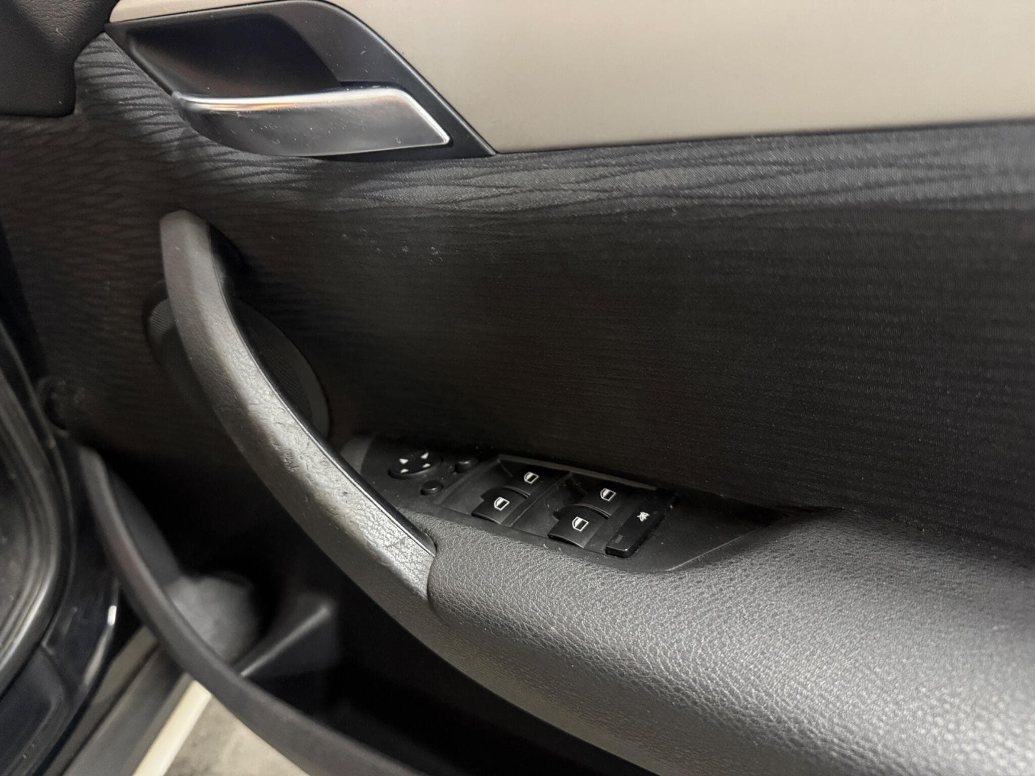 2012 BMW X1 - Image 12