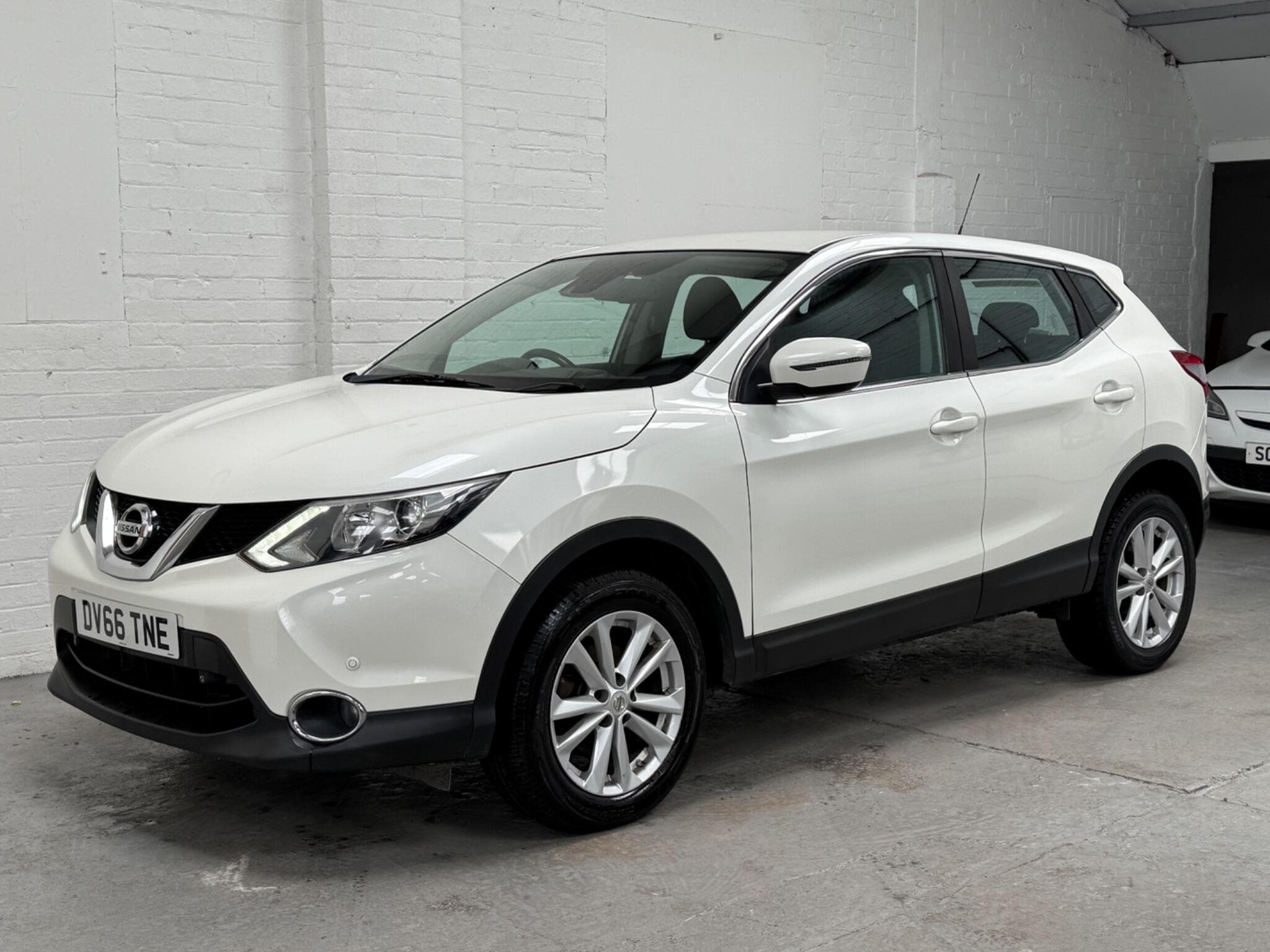 2016 Nissan Qashqai - Image 8