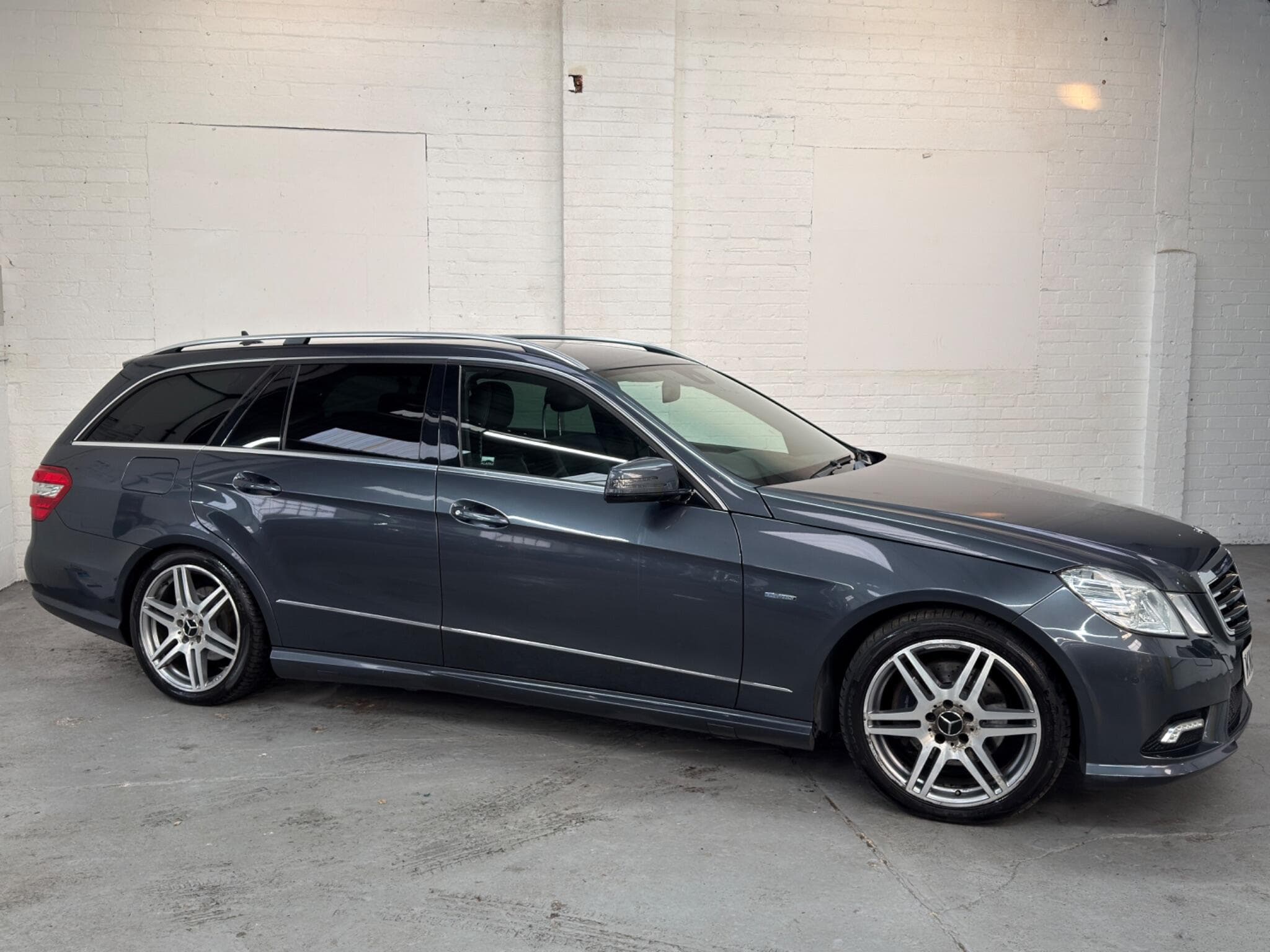 2010 Mercedes-Benz E Class - Image 11