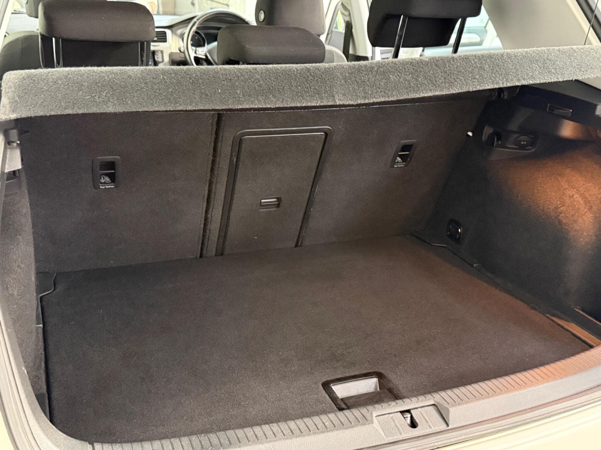 2014 Volkswagen Golf - Image 32