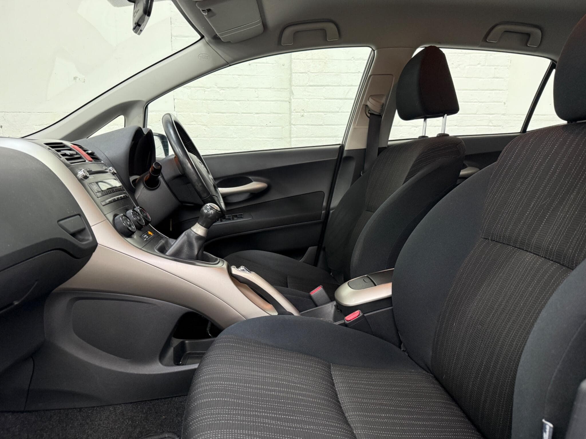 2007 Toyota Auris - Image 14