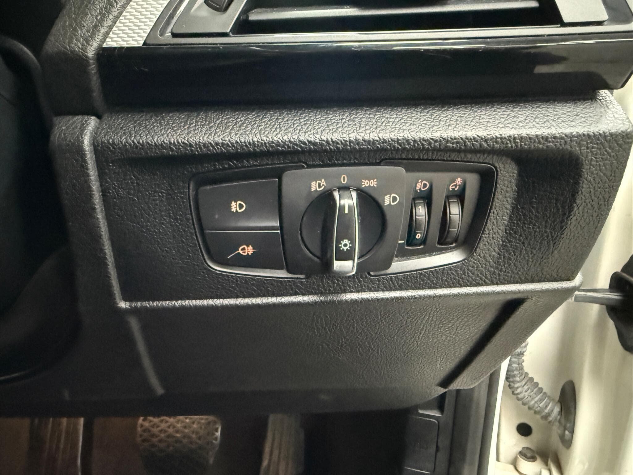 2014 BMW 1 Series - Image 20