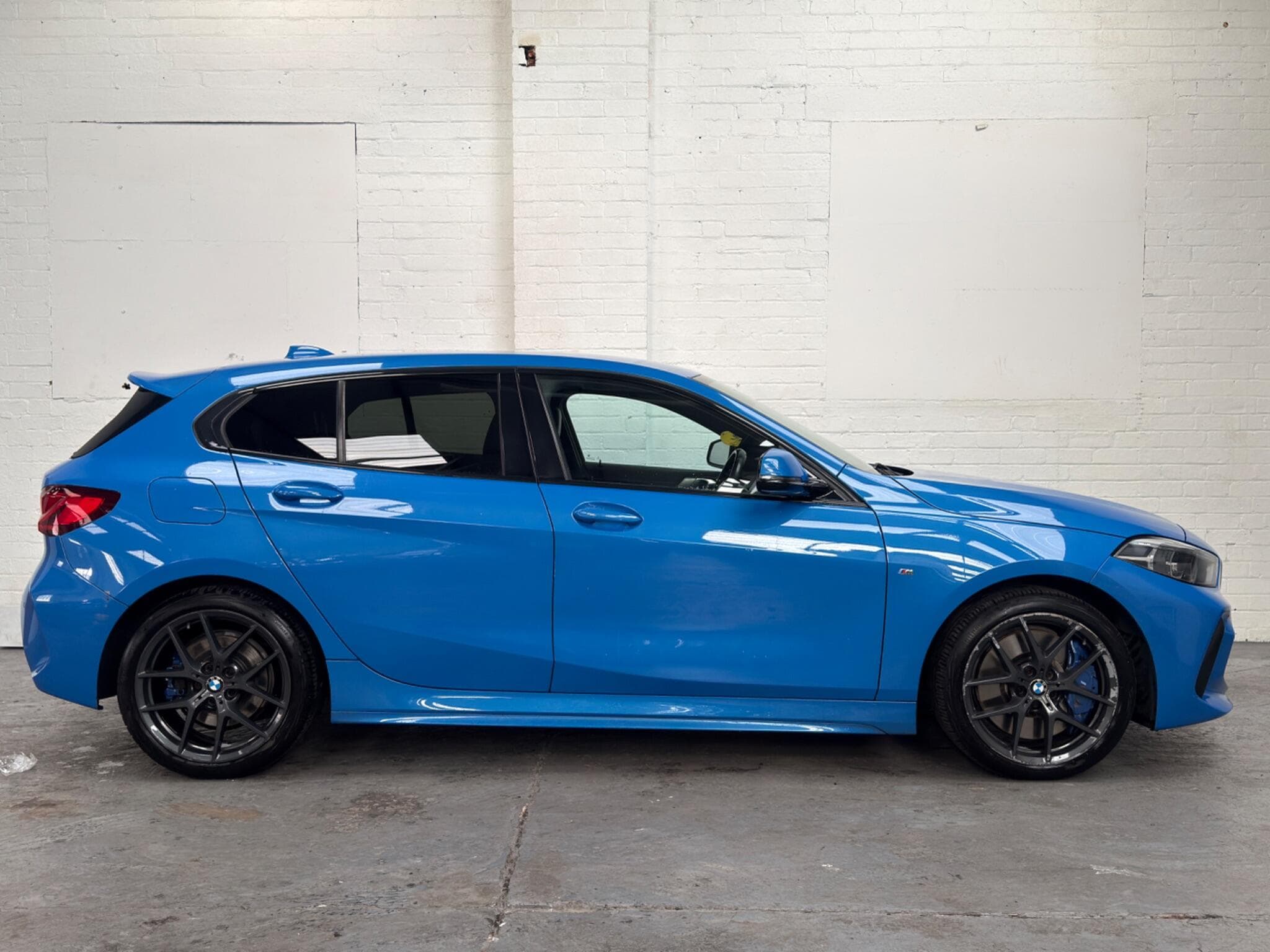2020 BMW 1 Series - Image 11