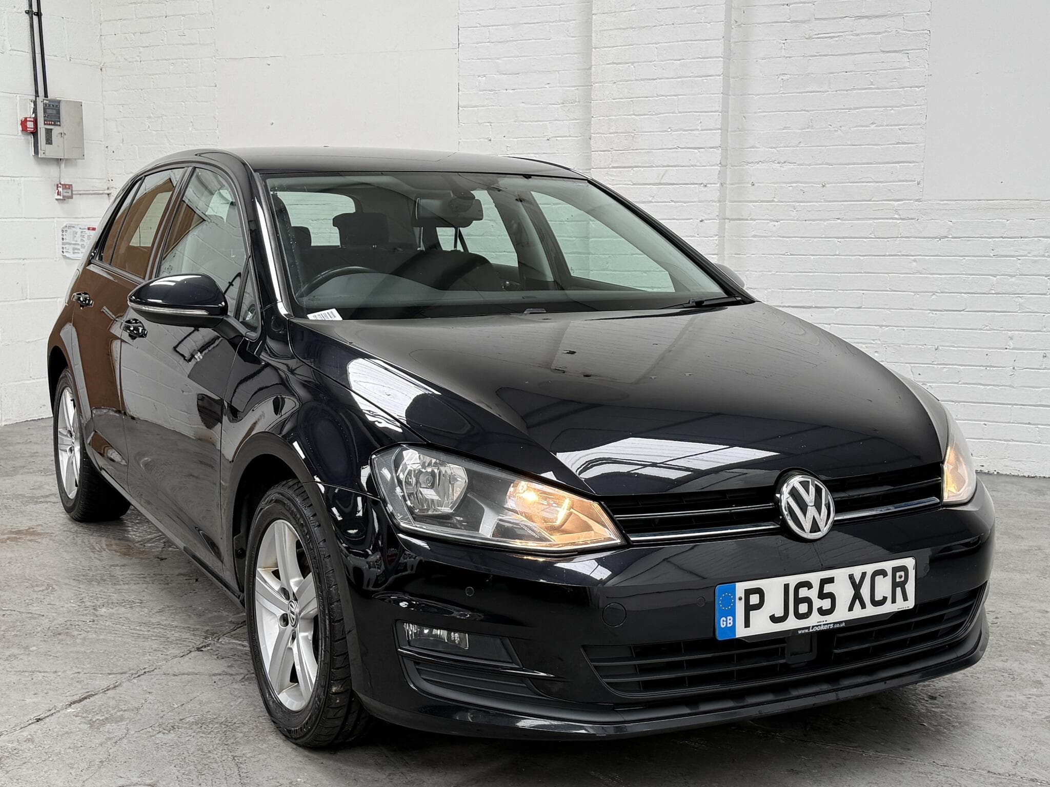 2015 Volkswagen Golf - Image 12
