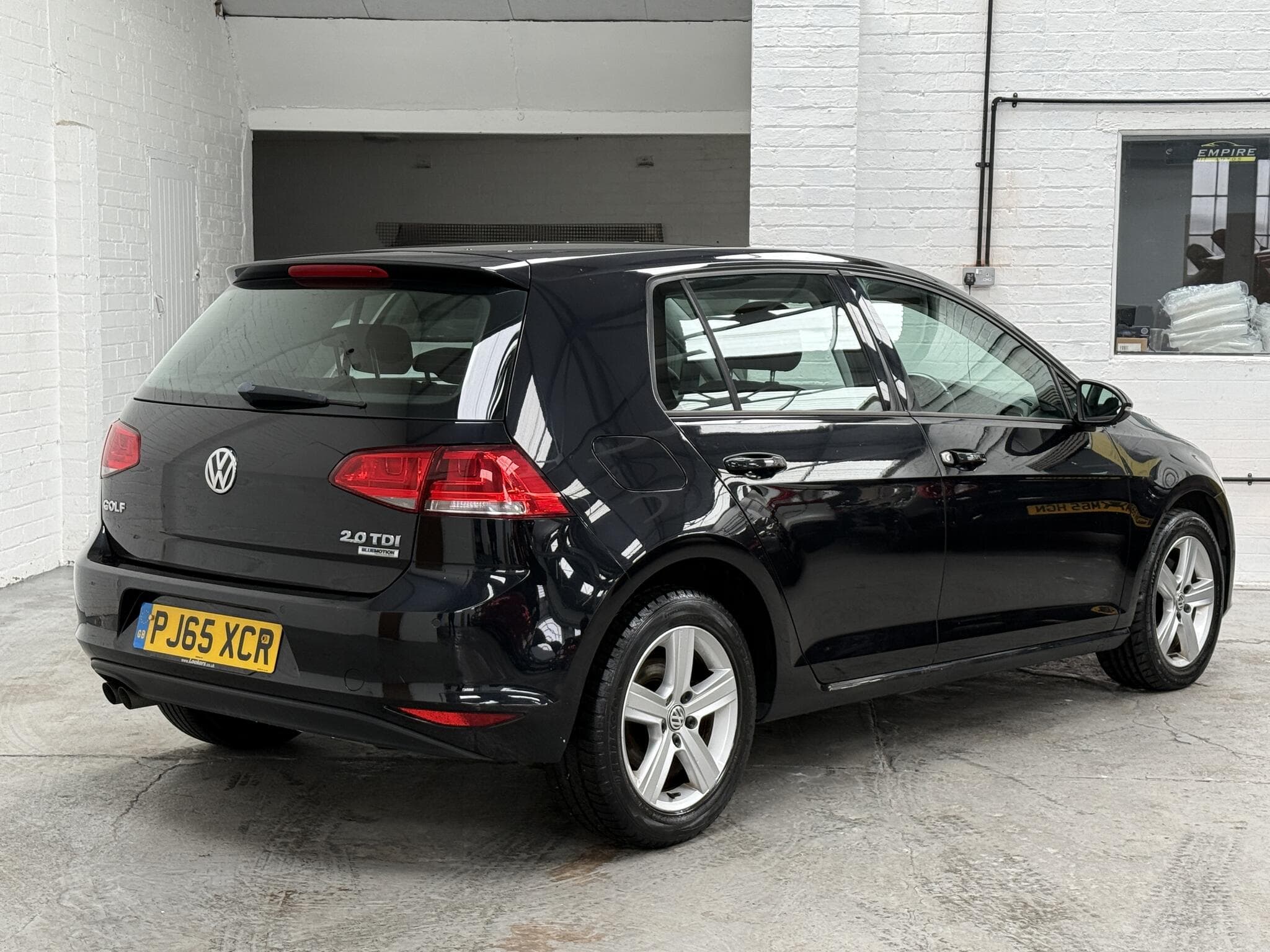 2015 Volkswagen Golf - Image 10